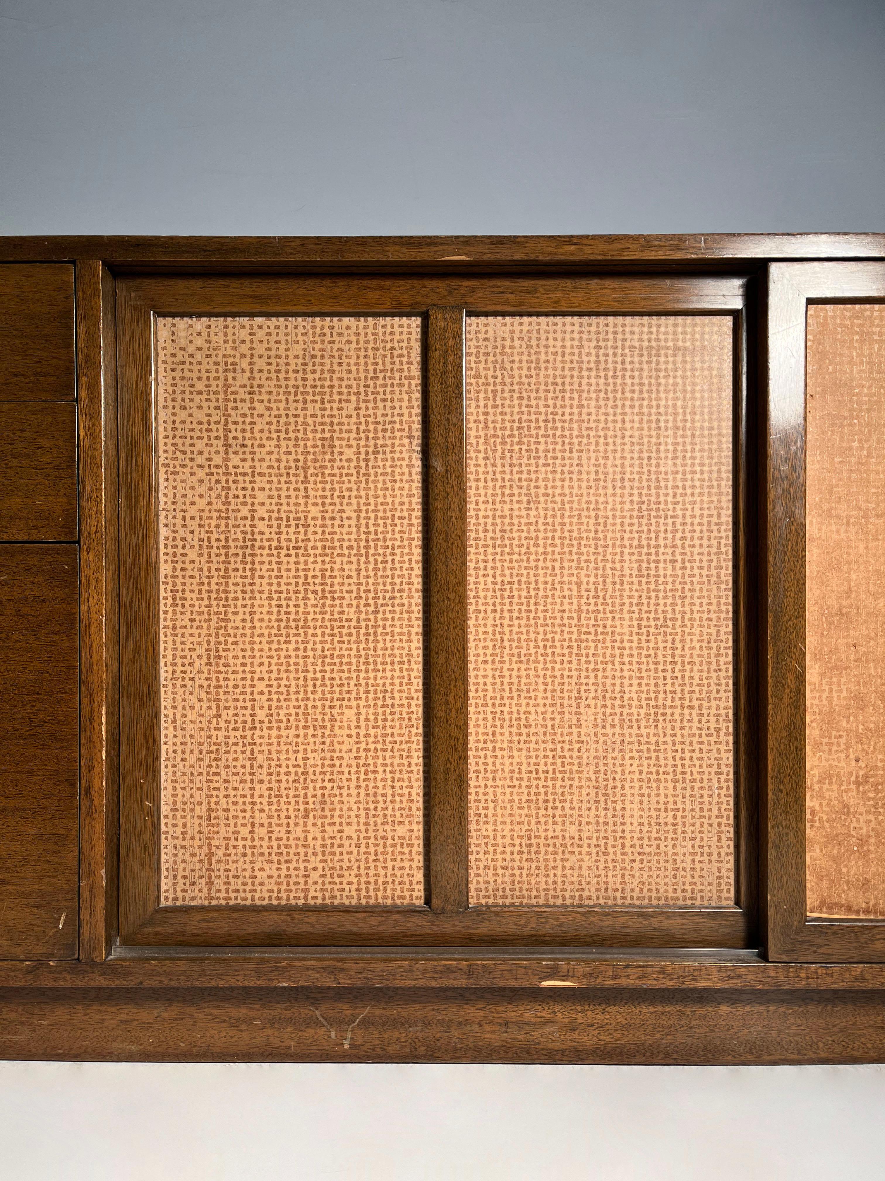 Mid-Century Modern Architectural Harvey Probber Sideboard Credenza Cabinet For Sale