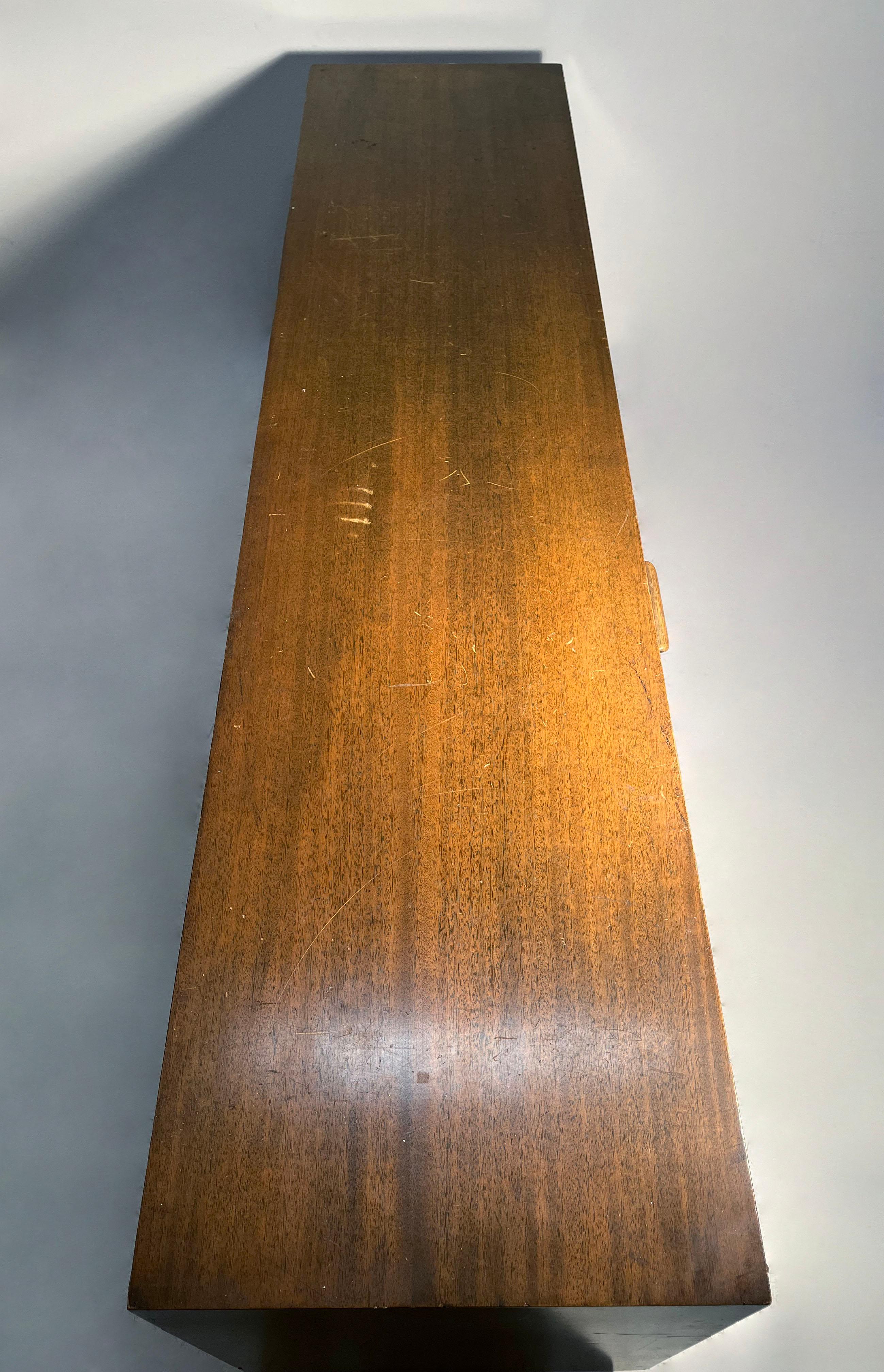 Architectural Harvey Probber Sideboard Credenza Cabinet In Good Condition For Sale In Chicago, IL