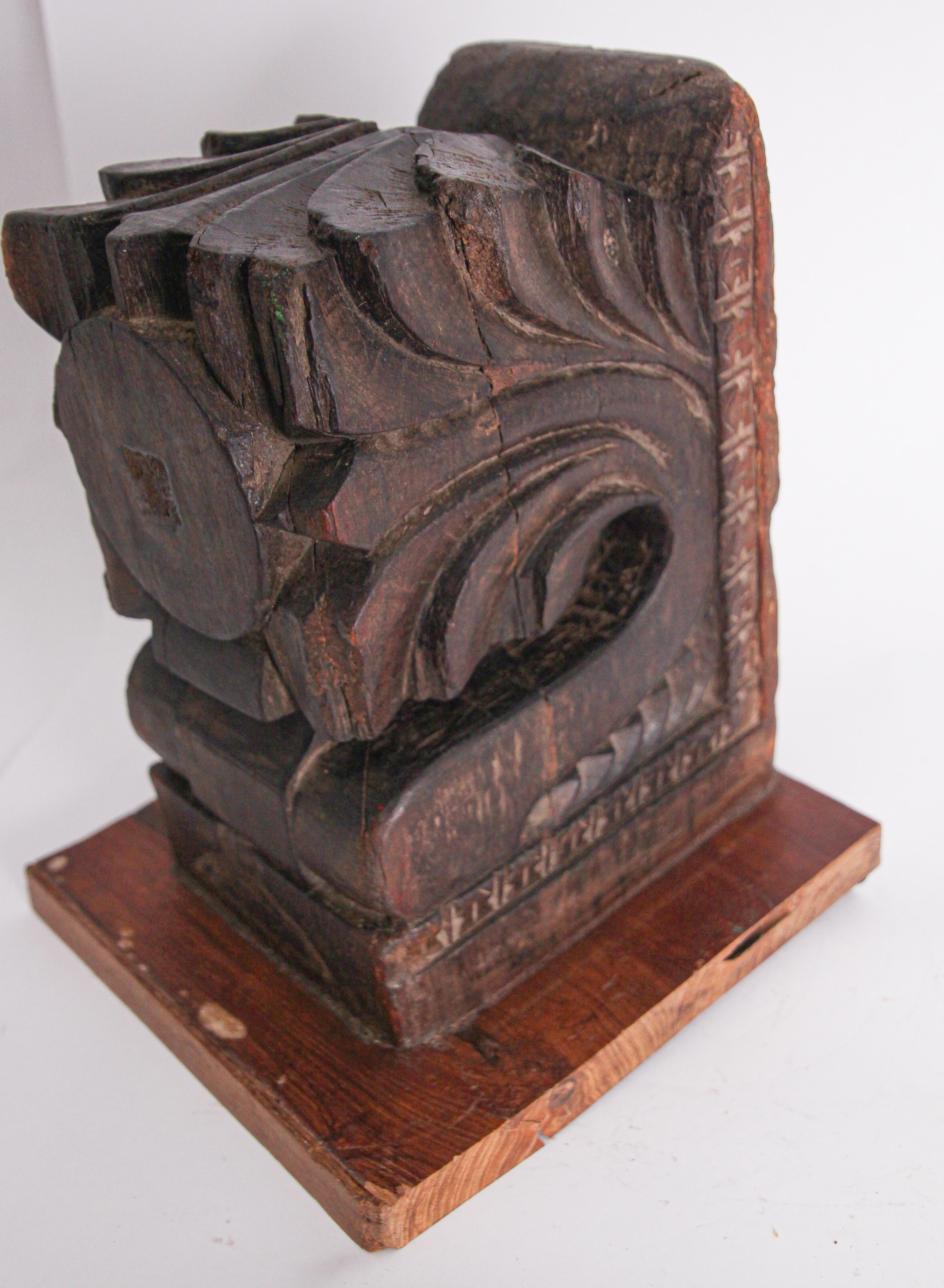 Architectural Hindu Temple Carved Wood Fragment from India For Sale 2