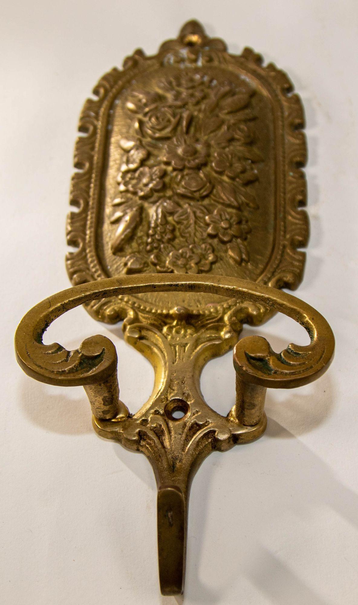 Architectural Italian Cast Brass Floral Wall Hook Decor Made in Italy 5