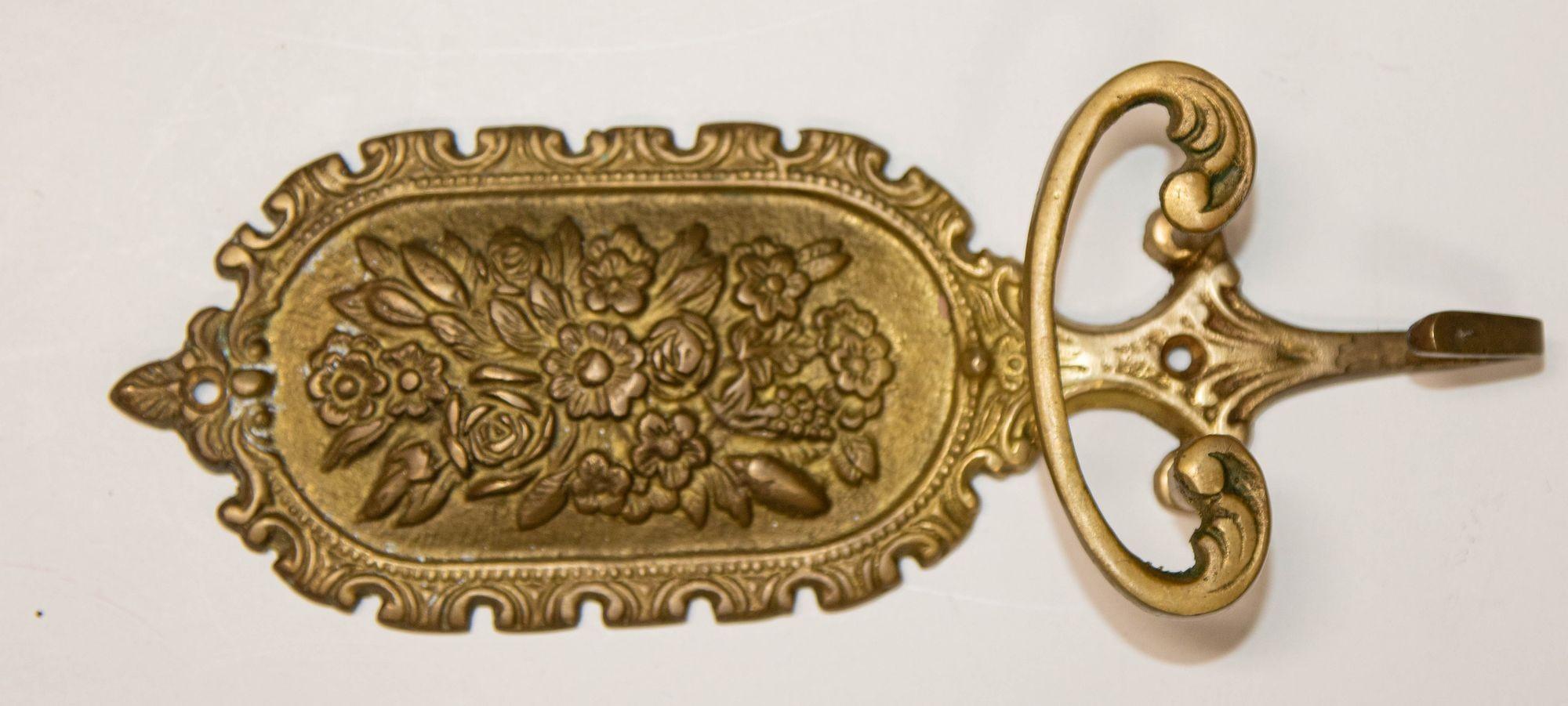 Architectural Italian Cast Brass Floral Wall Hook Decor Made in Italy 6