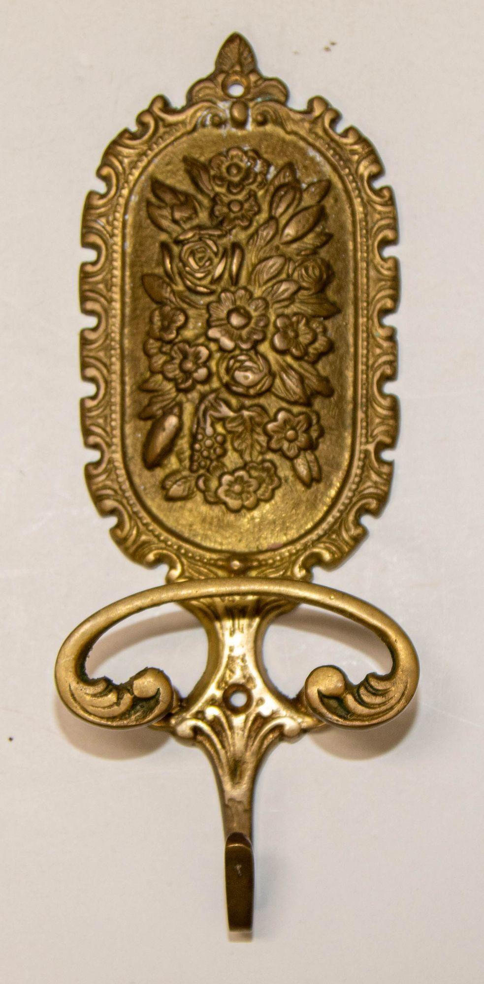 Architectural Italian Cast Brass Floral Wall Hook Decor Made in Italy 7