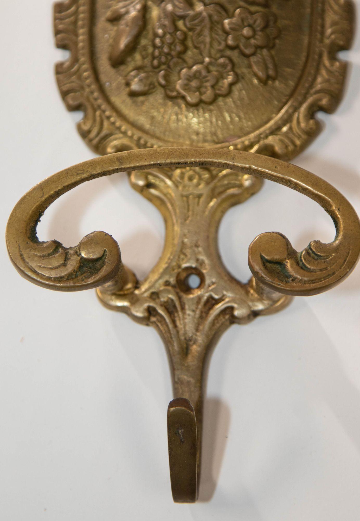 Victorian Architectural Italian Cast Brass Floral Wall Hook Decor Made in Italy