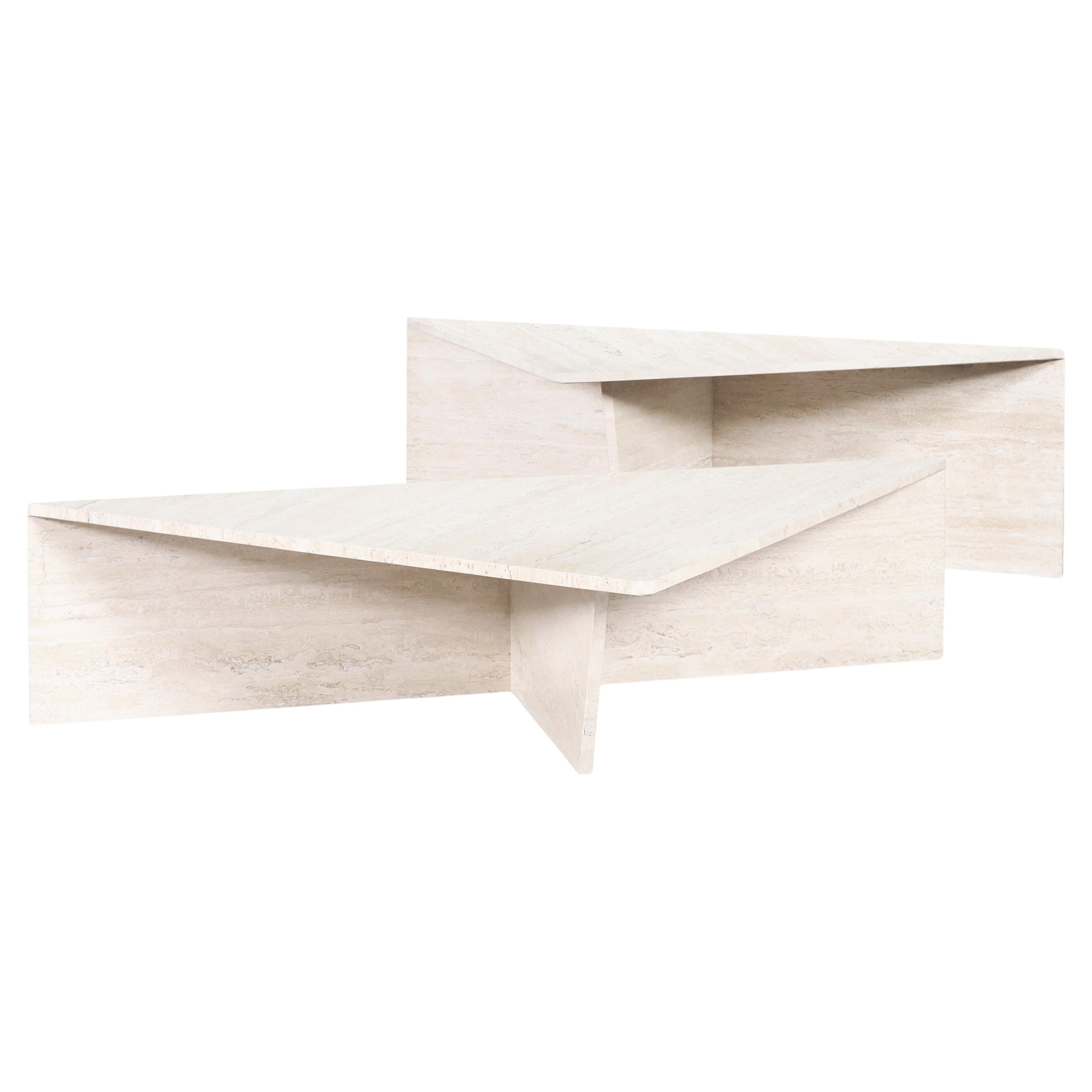 Architektonischer italienischer zweiteiliger Couchtisch aus Travertin von Up & Up