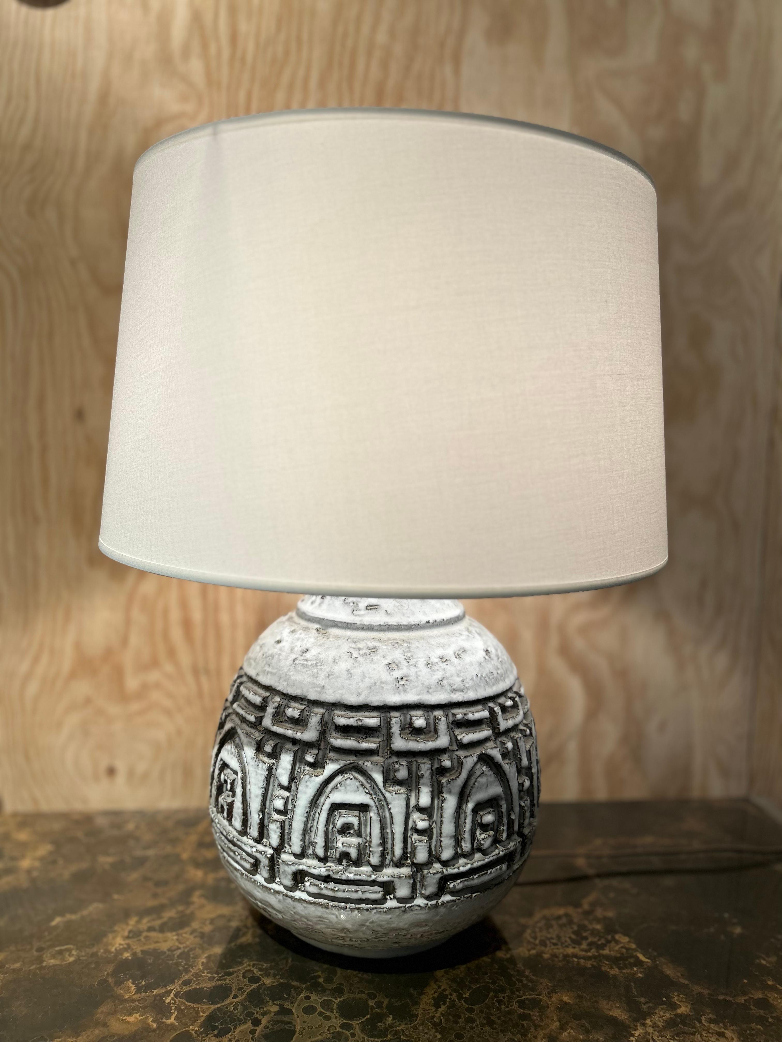 Carved Architectural lamp of Marius Bessone For Sale