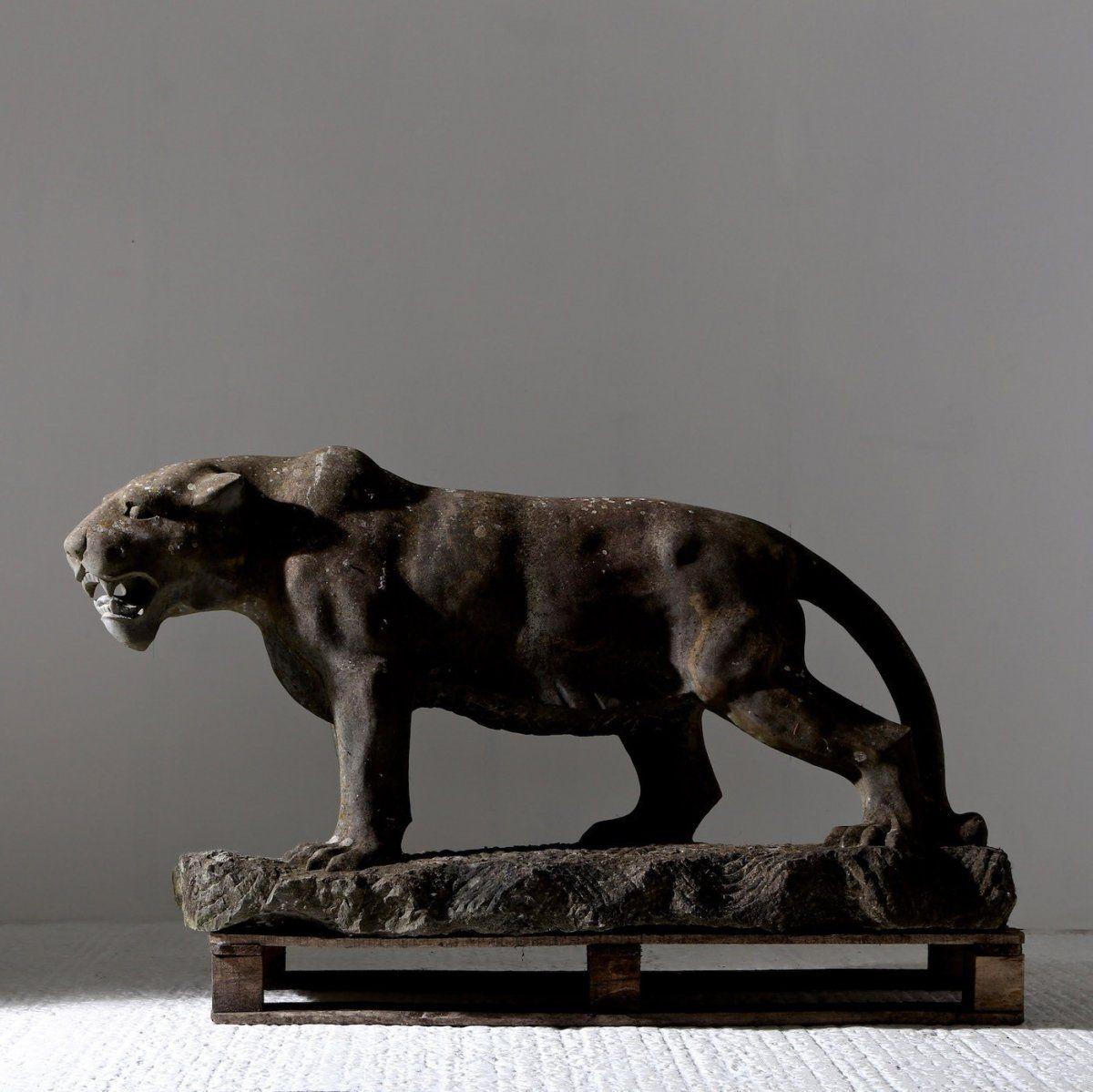 Impressive architectural stone panther / jaguar.
Circa 1930. Not a molded or reconstructed stone but a true hand carved 