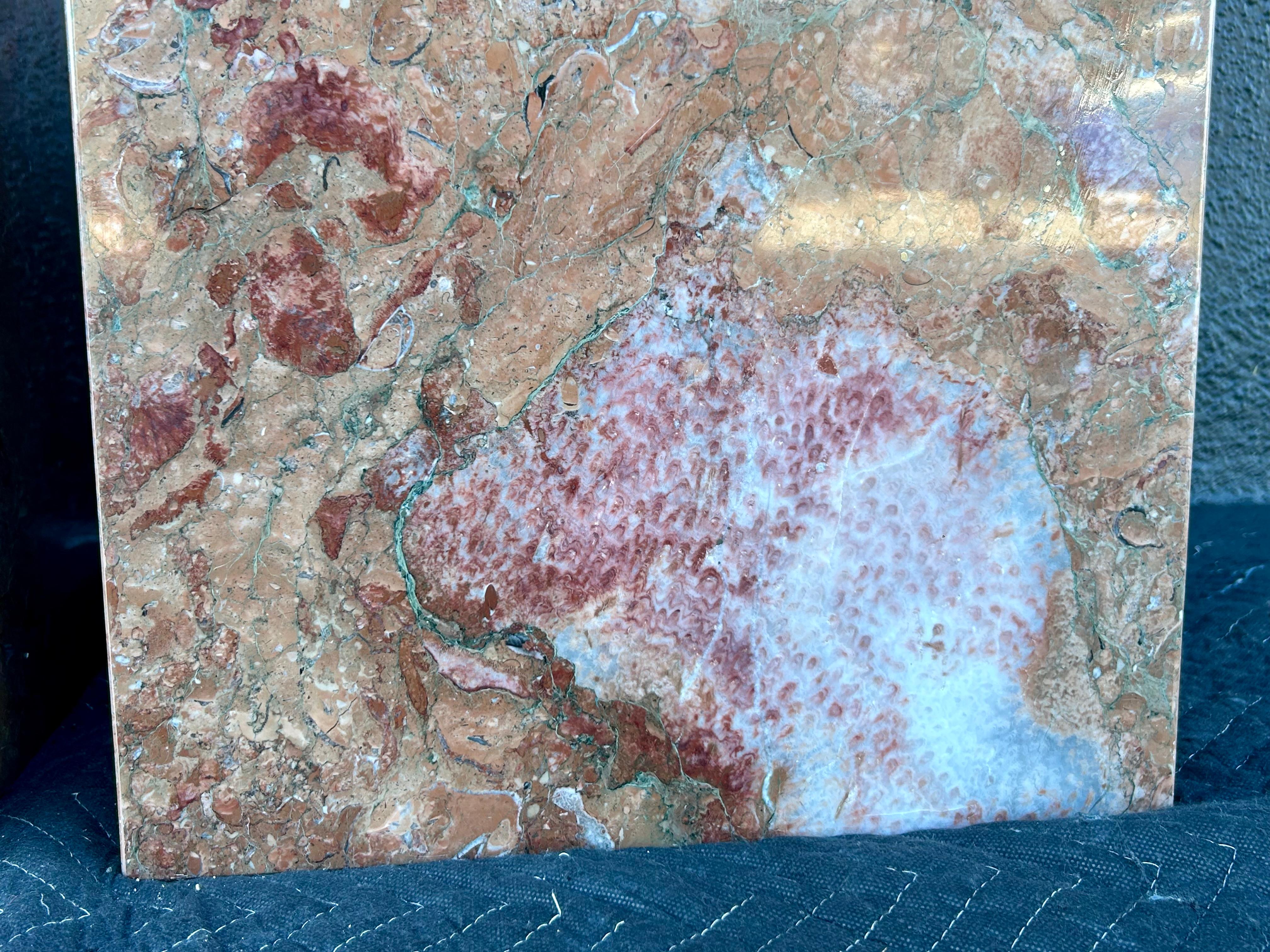 Tavoli o piedistalli architettonici in marmo Italia in vendita 6