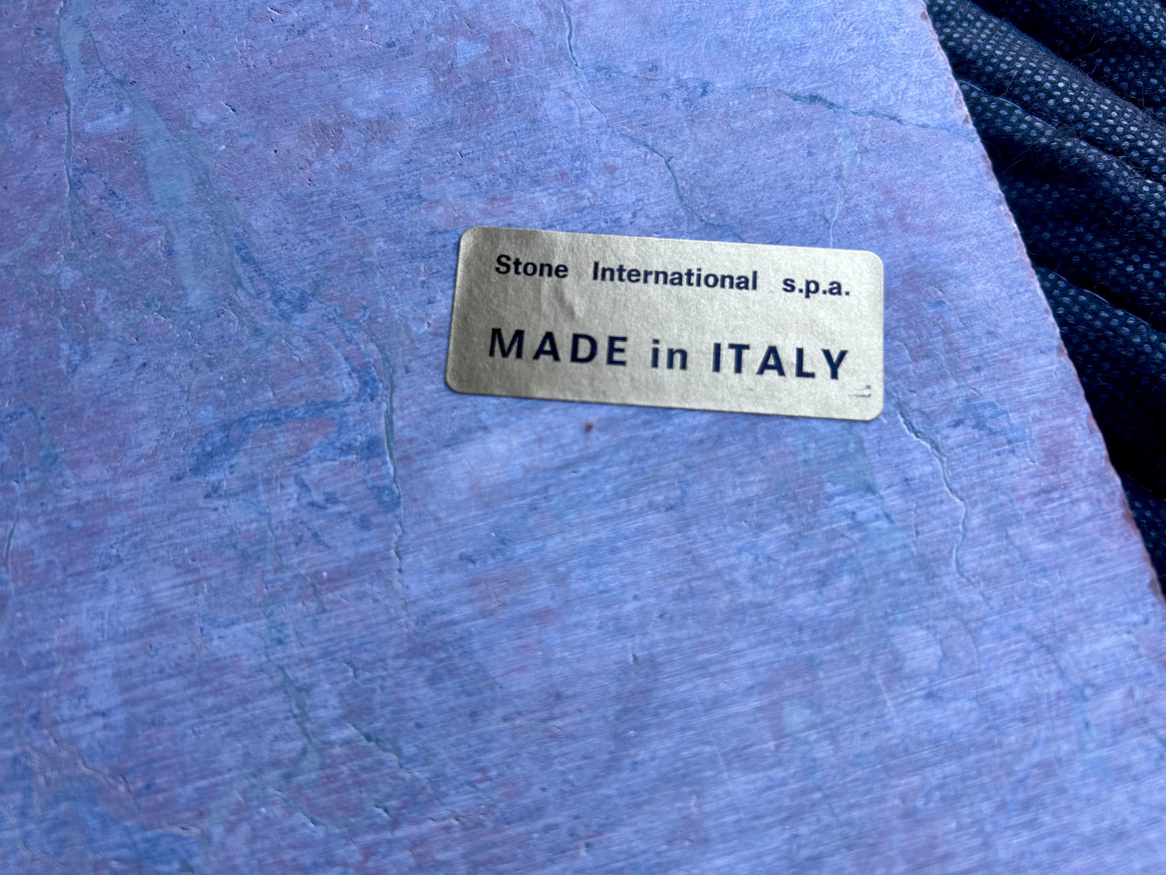 Moderno Tavoli o piedistalli architettonici in marmo Italia in vendita