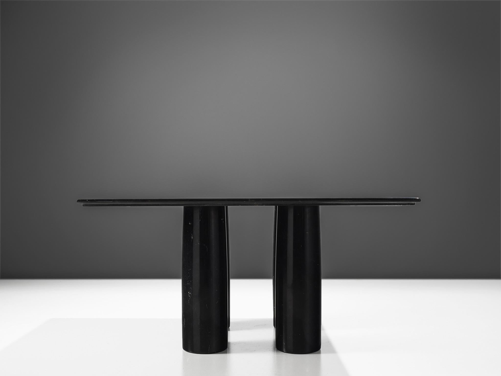 Architectural Mario Bellini 'Il Colonnato' Dining Table in Black Marble In Good Condition In Waalwijk, NL