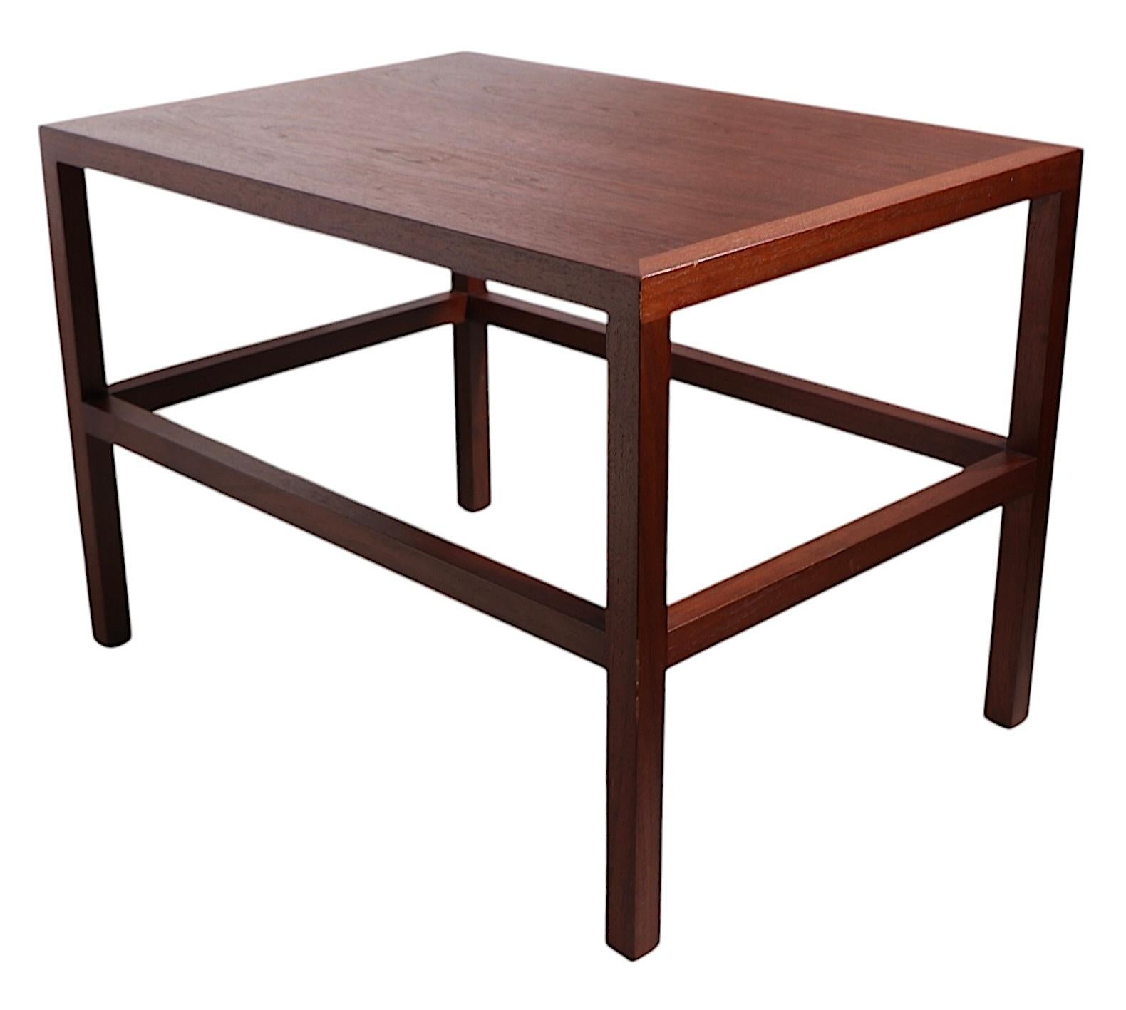Architectural Mid Century End Table att. to Wormley for Dunbar For Sale 4