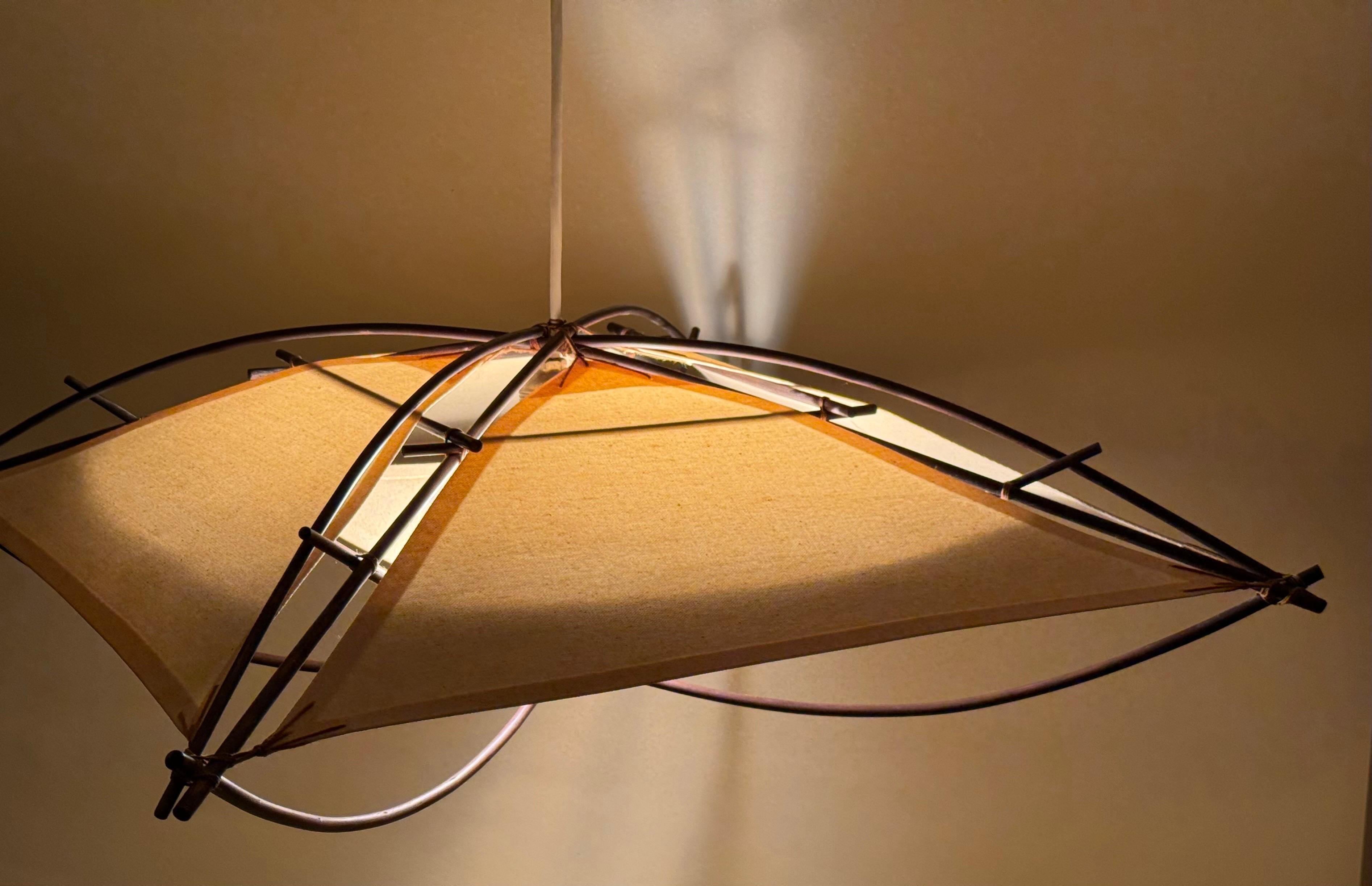 Architectural Mid-Century Modern Ceiling Light De Bambú Y Textil en venta 5