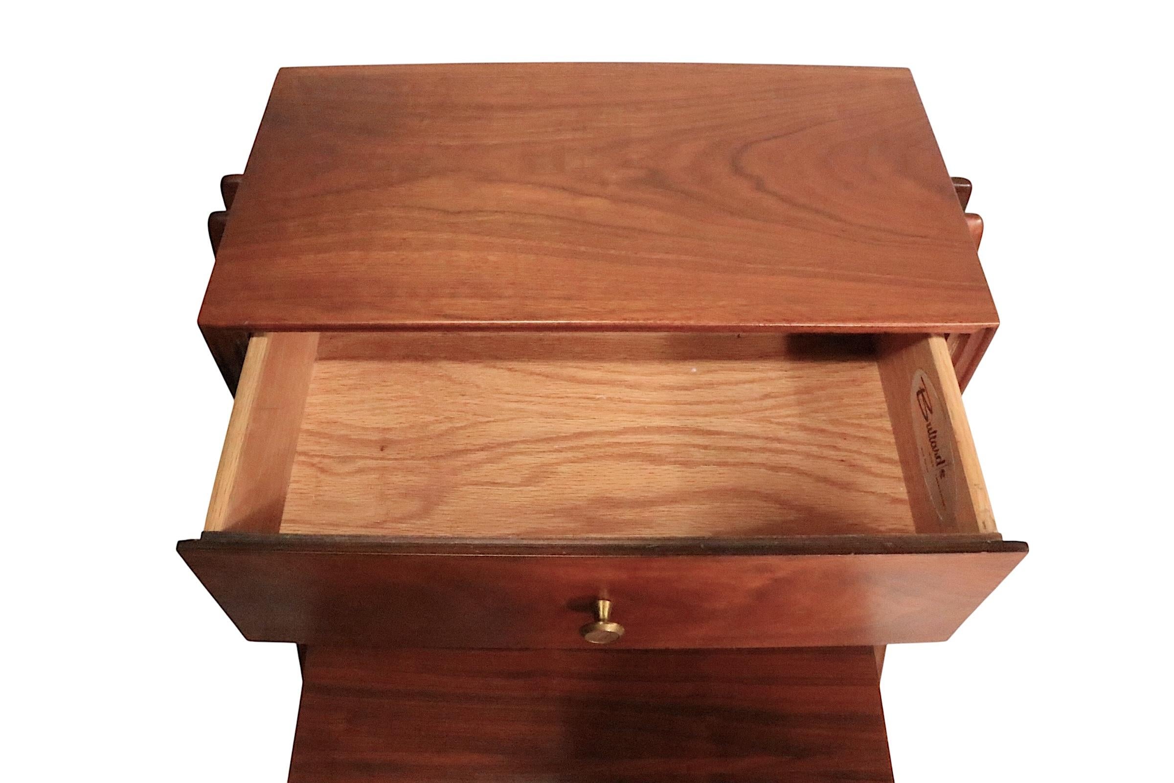 Table de nuit architecturale du milieu du siècle, designée par Kipp Stewart pour Drexel en vente 4