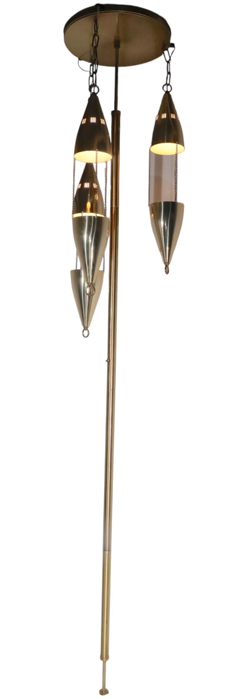 Architectural Mid Century Tension Pole Lamp c 1950- 1960's 7