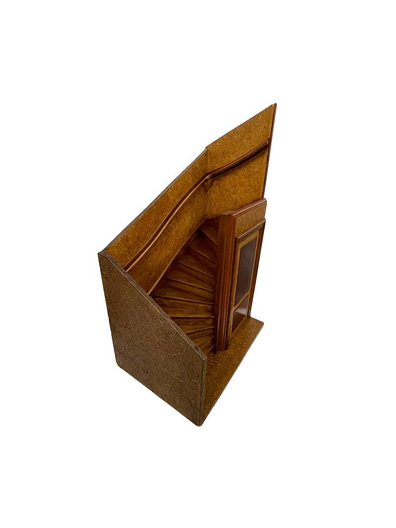 Modèle d'escalier architectural miniature, chef d'oeuvre en vente 5