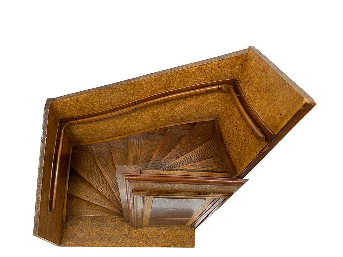 Néerlandais Modèle d'escalier architectural miniature, chef d'oeuvre en vente