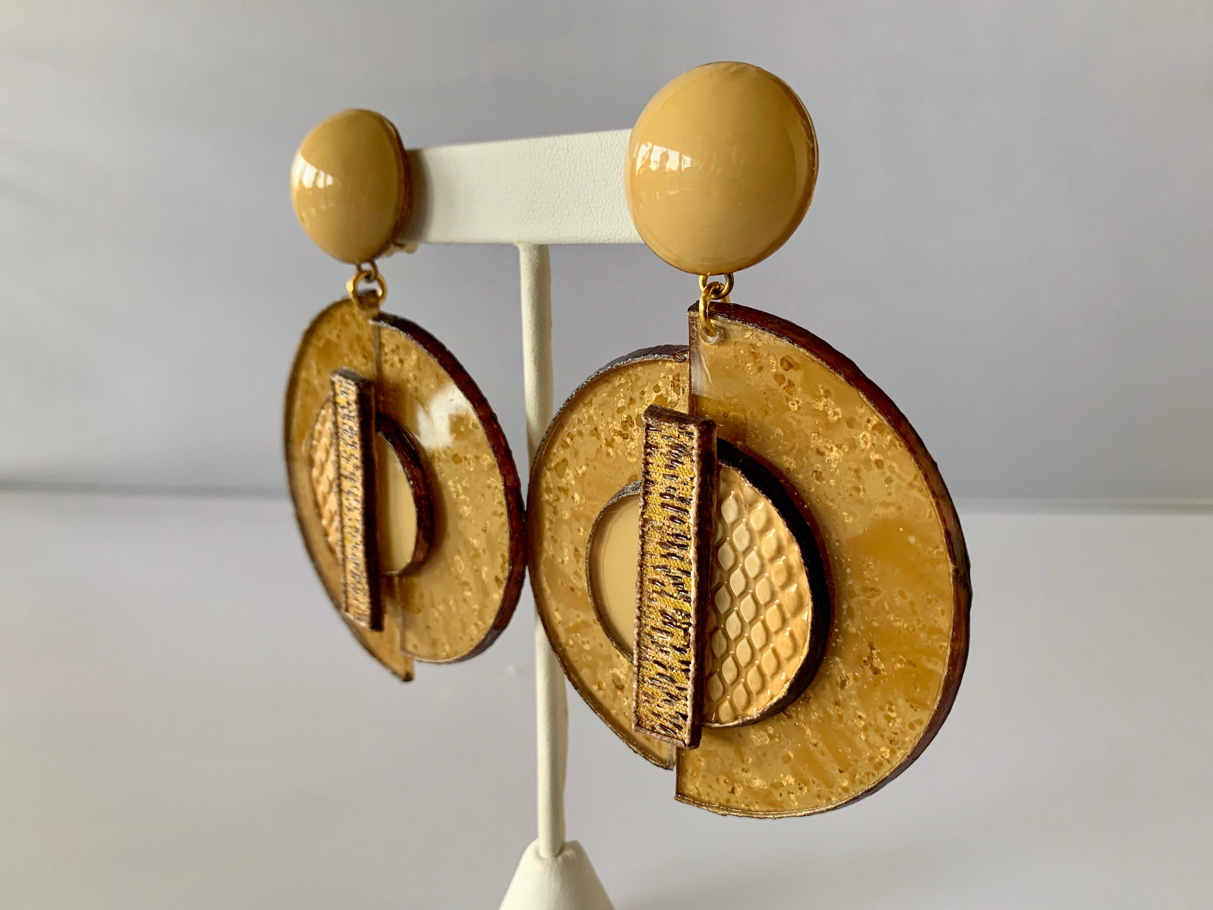 Women's Architectural Mixed Material Contemporary Metallic Gold Statement Earrings 