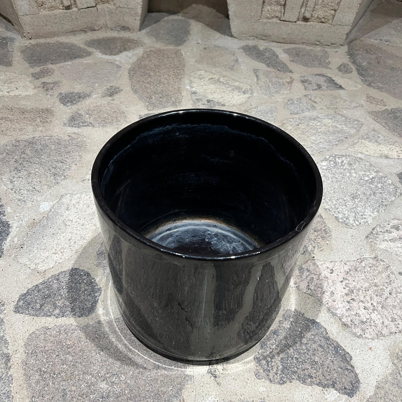 Mid-Century moderno Architectural Pottery, fioriera nera moderna in vendita