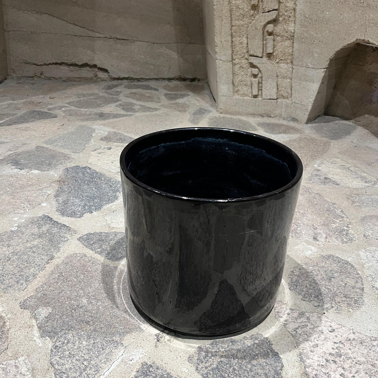 Architectural Pottery, fioriera nera moderna In condizioni buone in vendita a Chula Vista, CA
