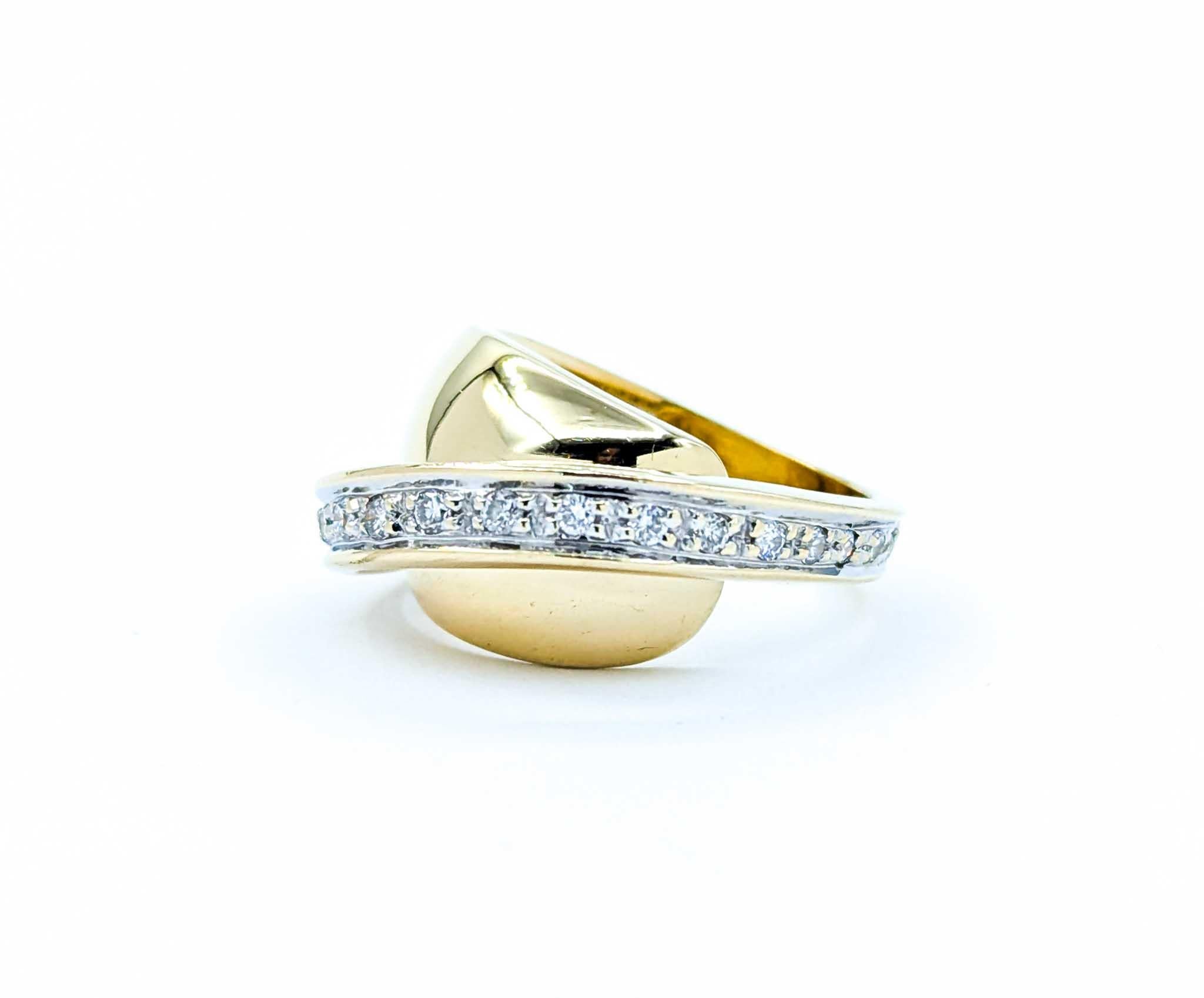 Architectural Modern Diamond Crossover Ring in Yellow Gold For Sale 6