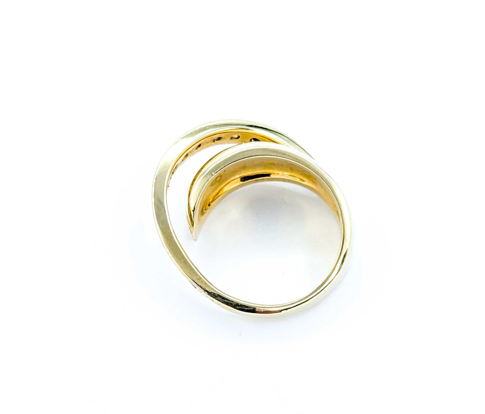 Architectural Modern Diamond Crossover Ring in Yellow Gold For Sale 1