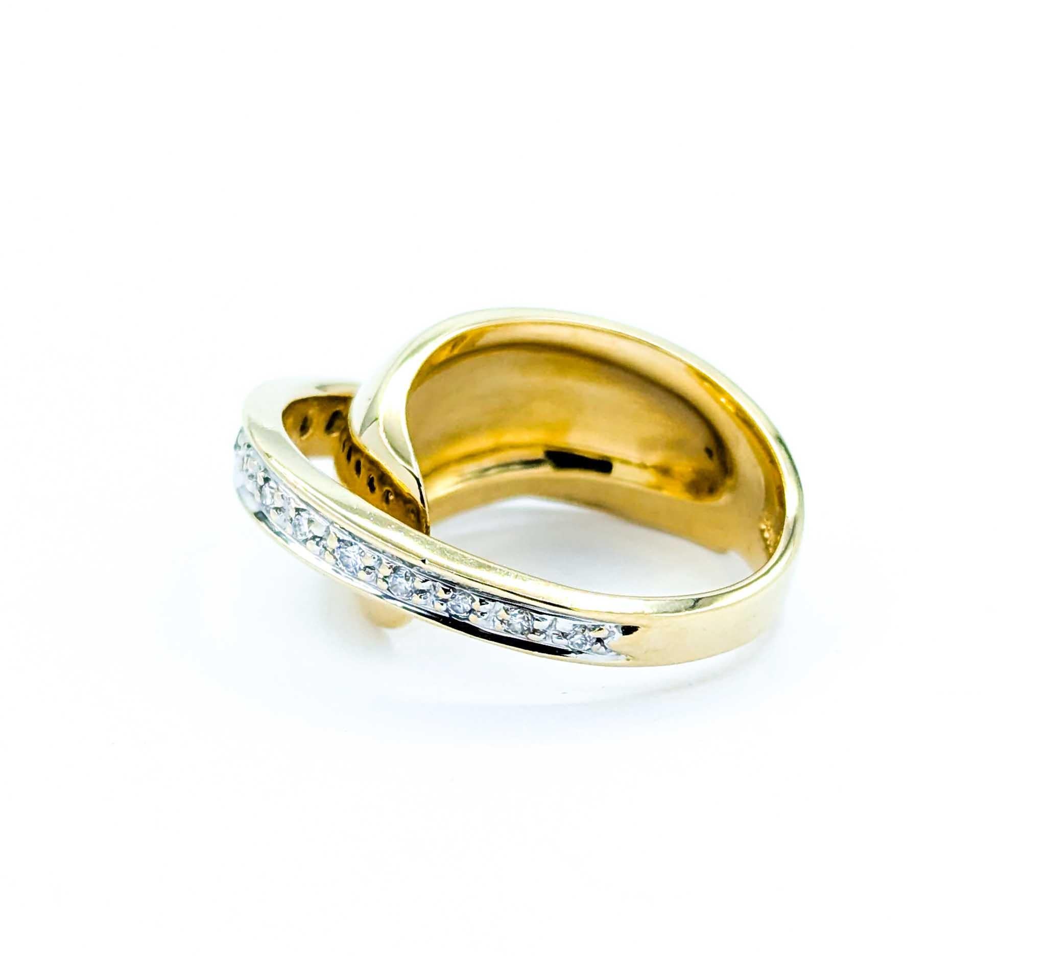 Architectural Modern Diamond Crossover Ring in Yellow Gold For Sale 3