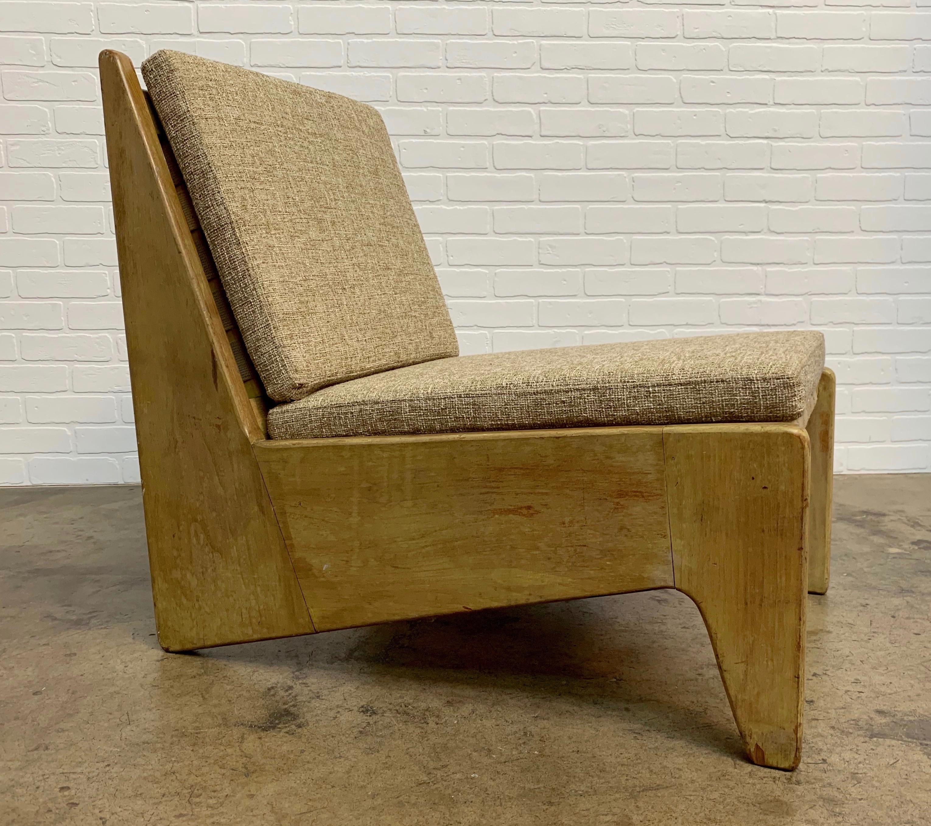 Architectural modernist slipper lounge chair by Craftsman's Village.