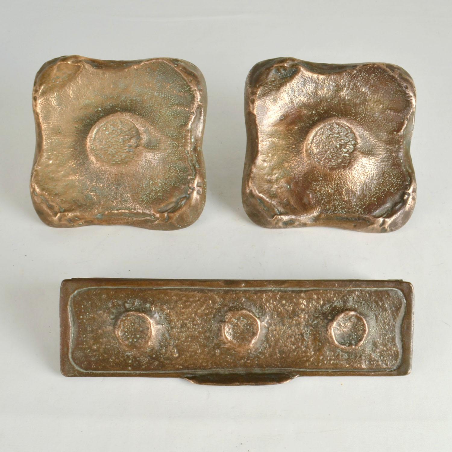 Architectural Pair of Bronze Square Push Pull Door Handles with Letterbox im Zustand „Hervorragend“ im Angebot in London, GB