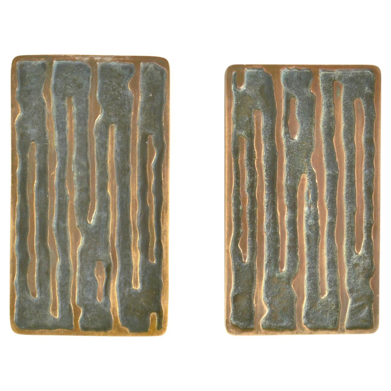 Architektonisches Paar quadratischer Bronze-Türgriffe zum Drücken und Ziehen mit Wellenrelief