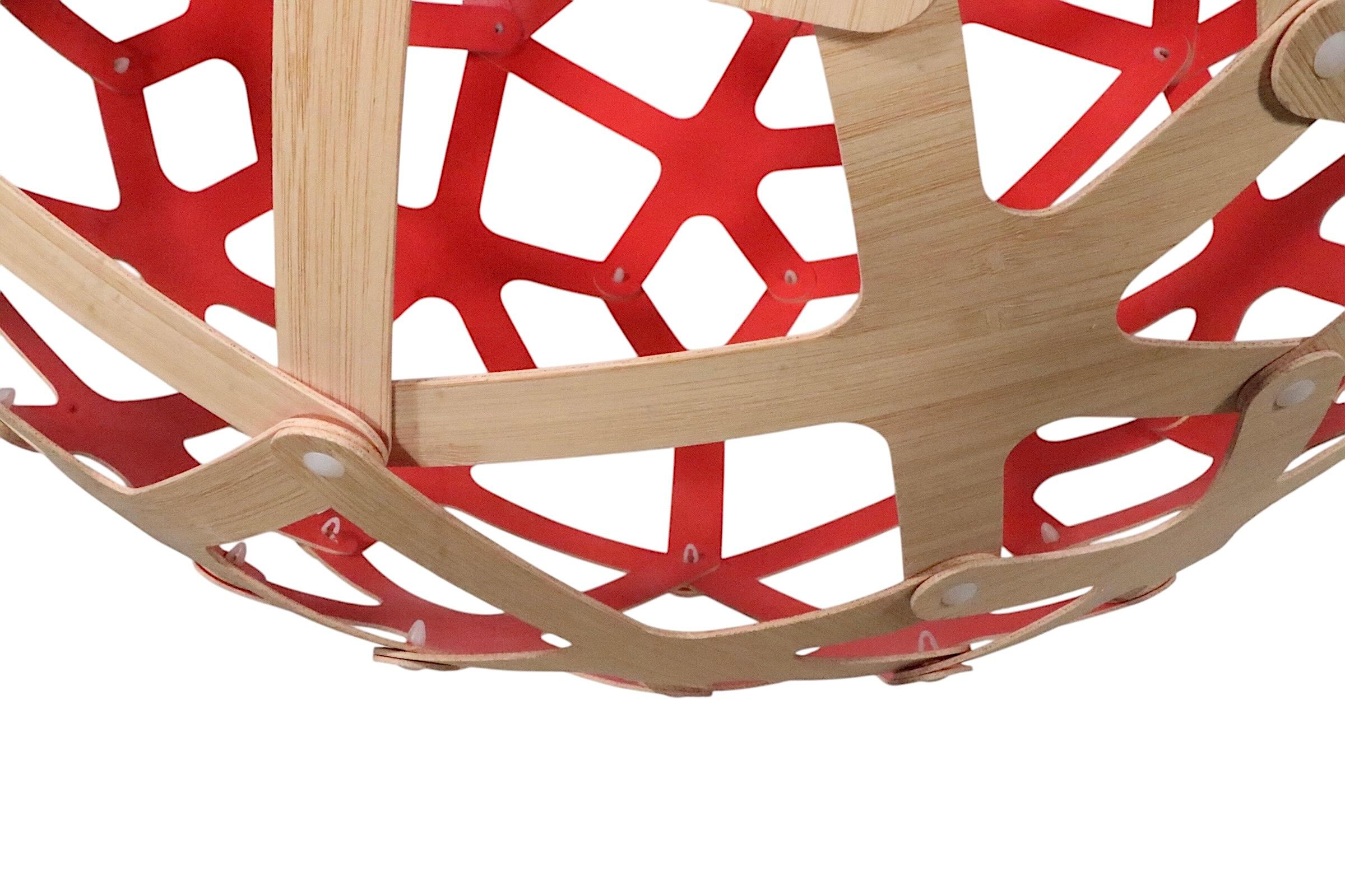 Lustre architectural à boules de couleur corail de David Trubridge en vente 5