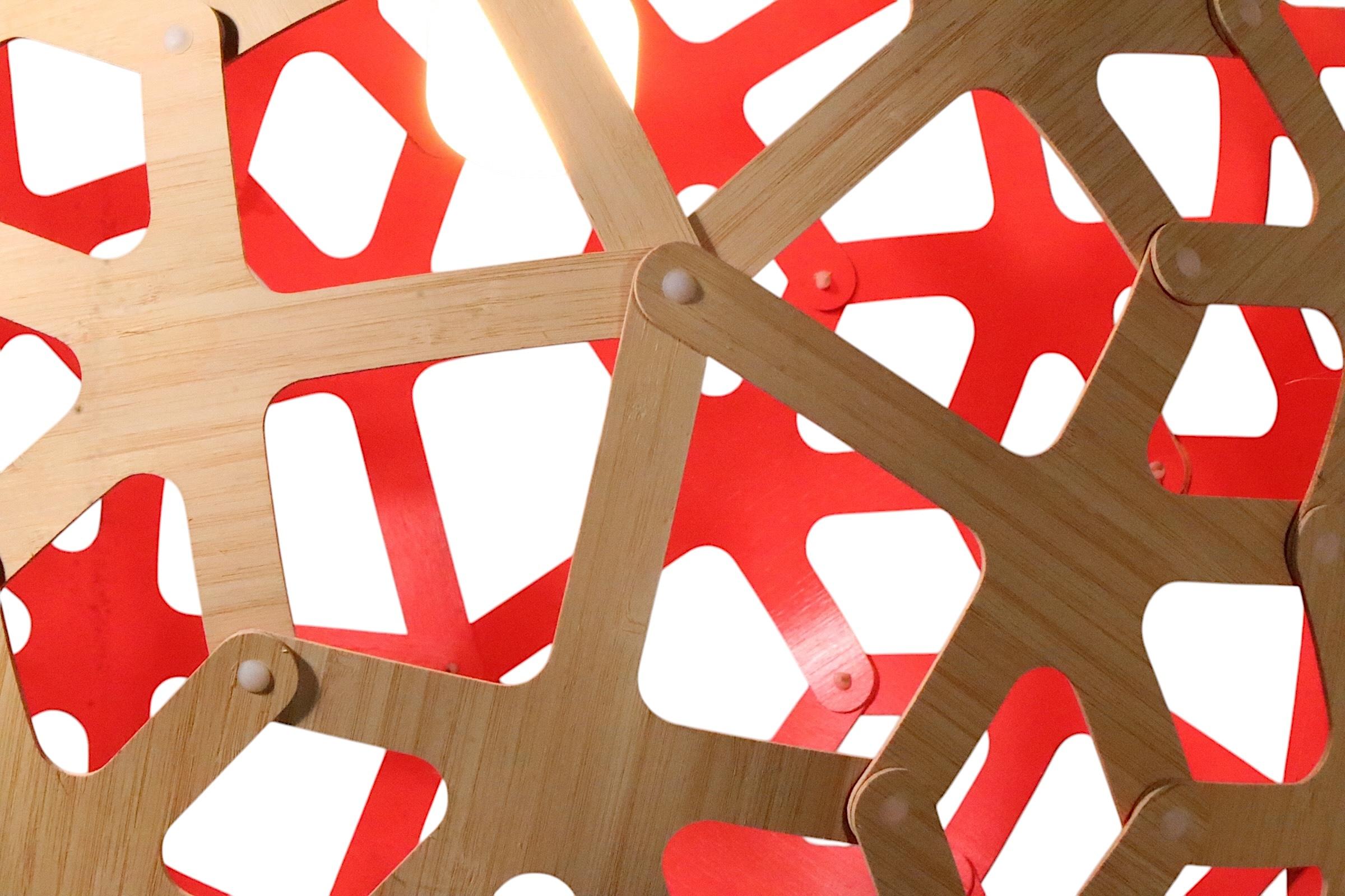 Lustre architectural à boules de couleur corail de David Trubridge en vente 7