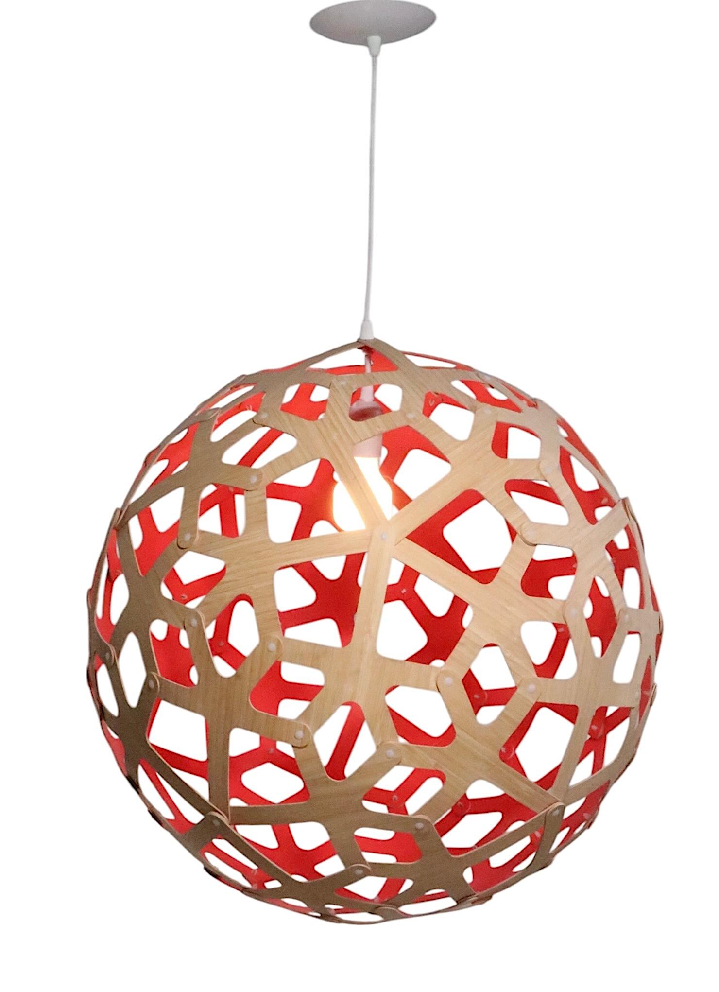 Lustre architectural à boules de couleur corail de David Trubridge en vente 13