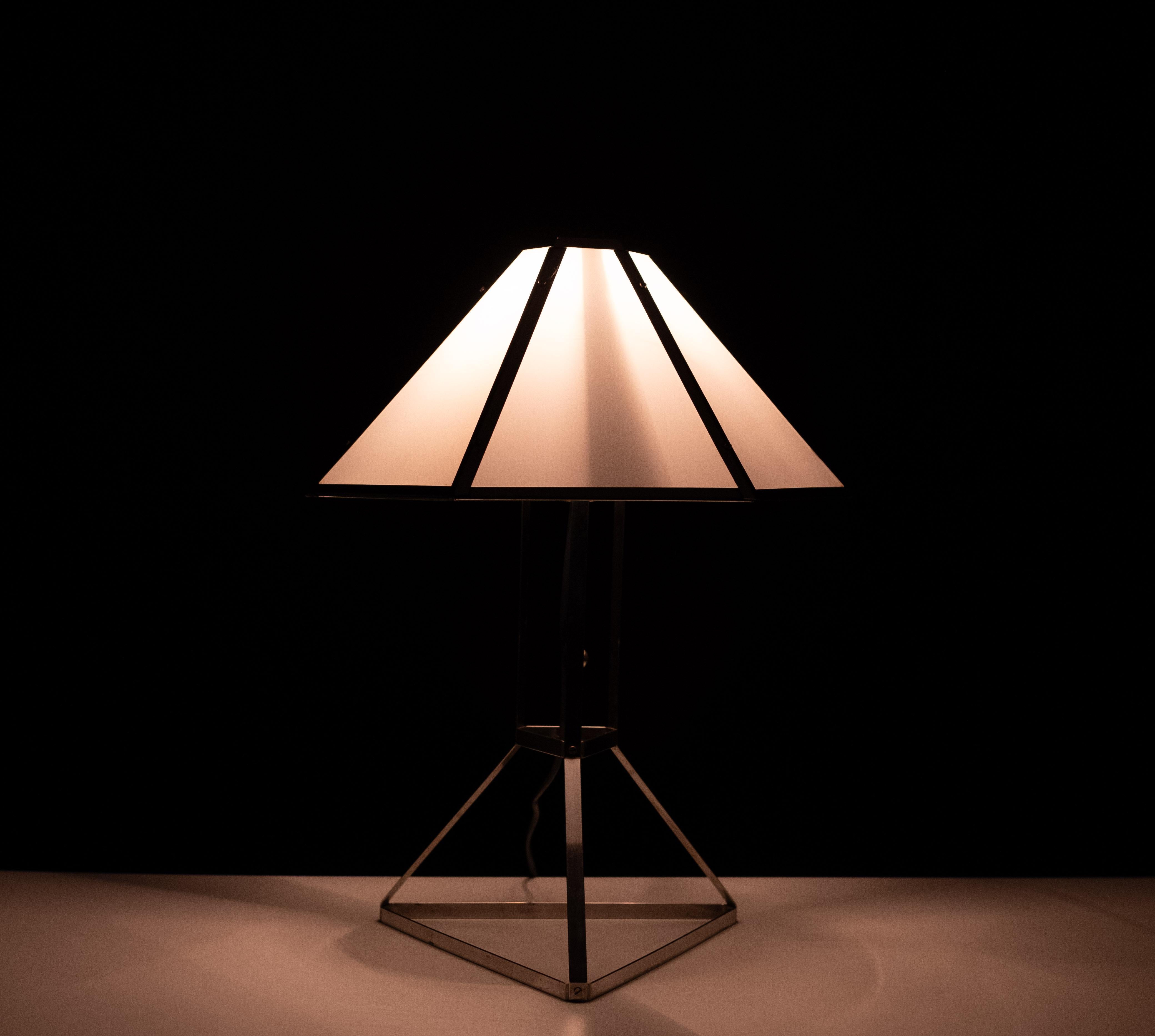 Lampe de table architecturale post-moderne des années 1970   en vente 5