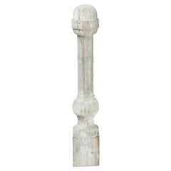 Architektonisches Pfosten mit bauchigem Turning