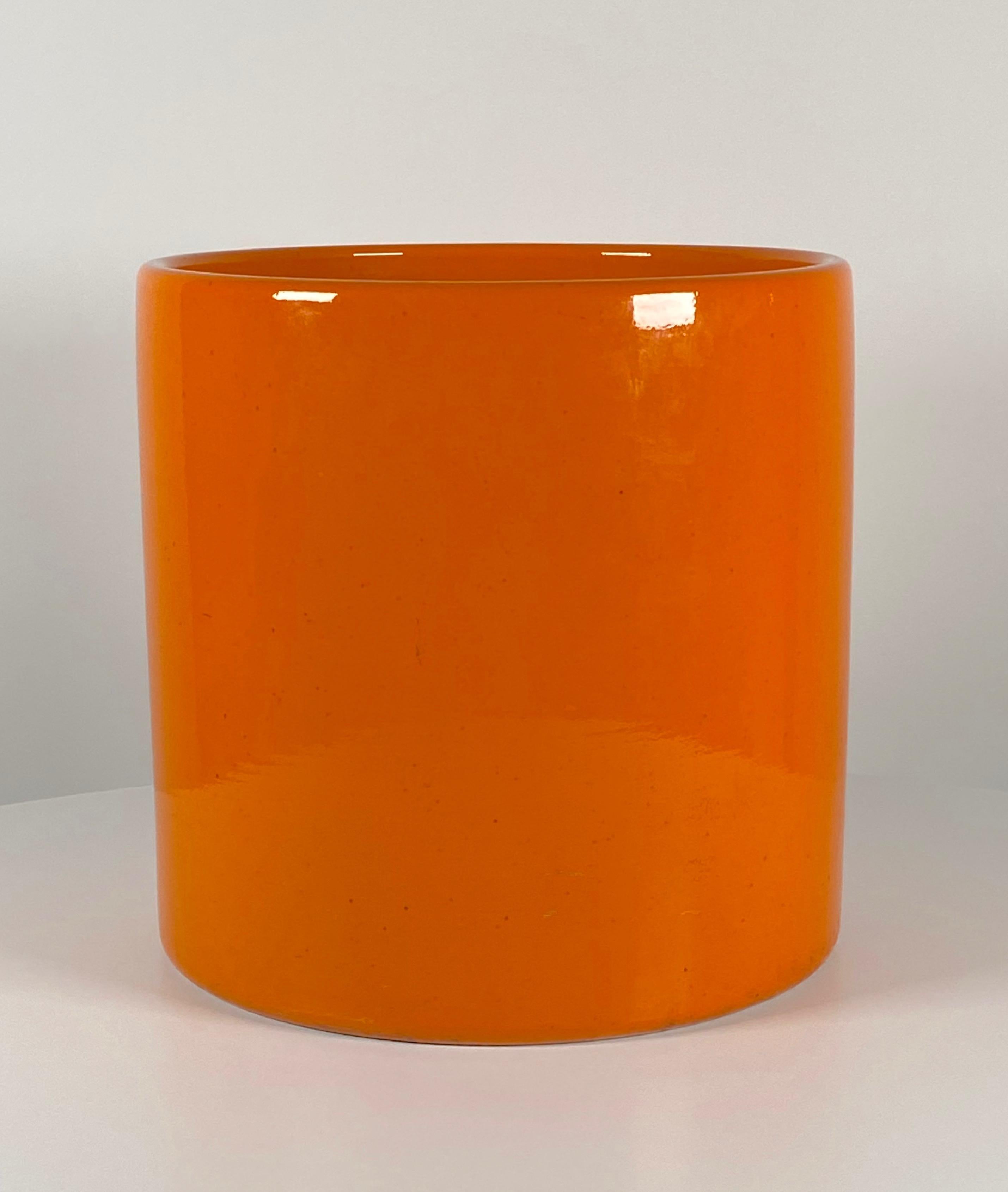 
Architectural Pottery model CB-12 by La Gardo Tackett in burnt orange, signed USA on the bottom. The company the was used in many a Case Study Program House, public and private structures.
 