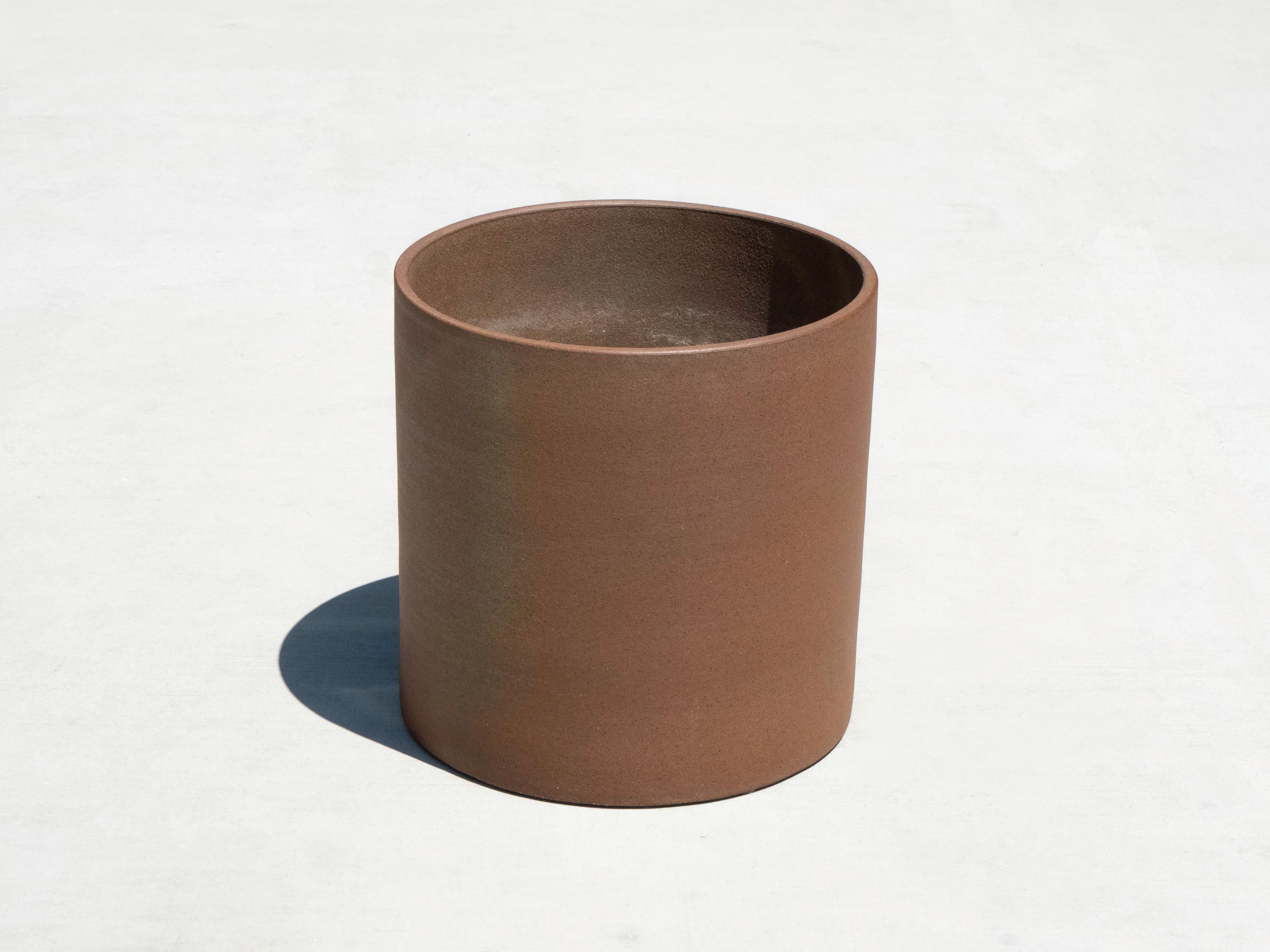 Jardinera cilíndrica Architectural Pottery de gres en Bueno estado para la venta en Los Angeles, CA