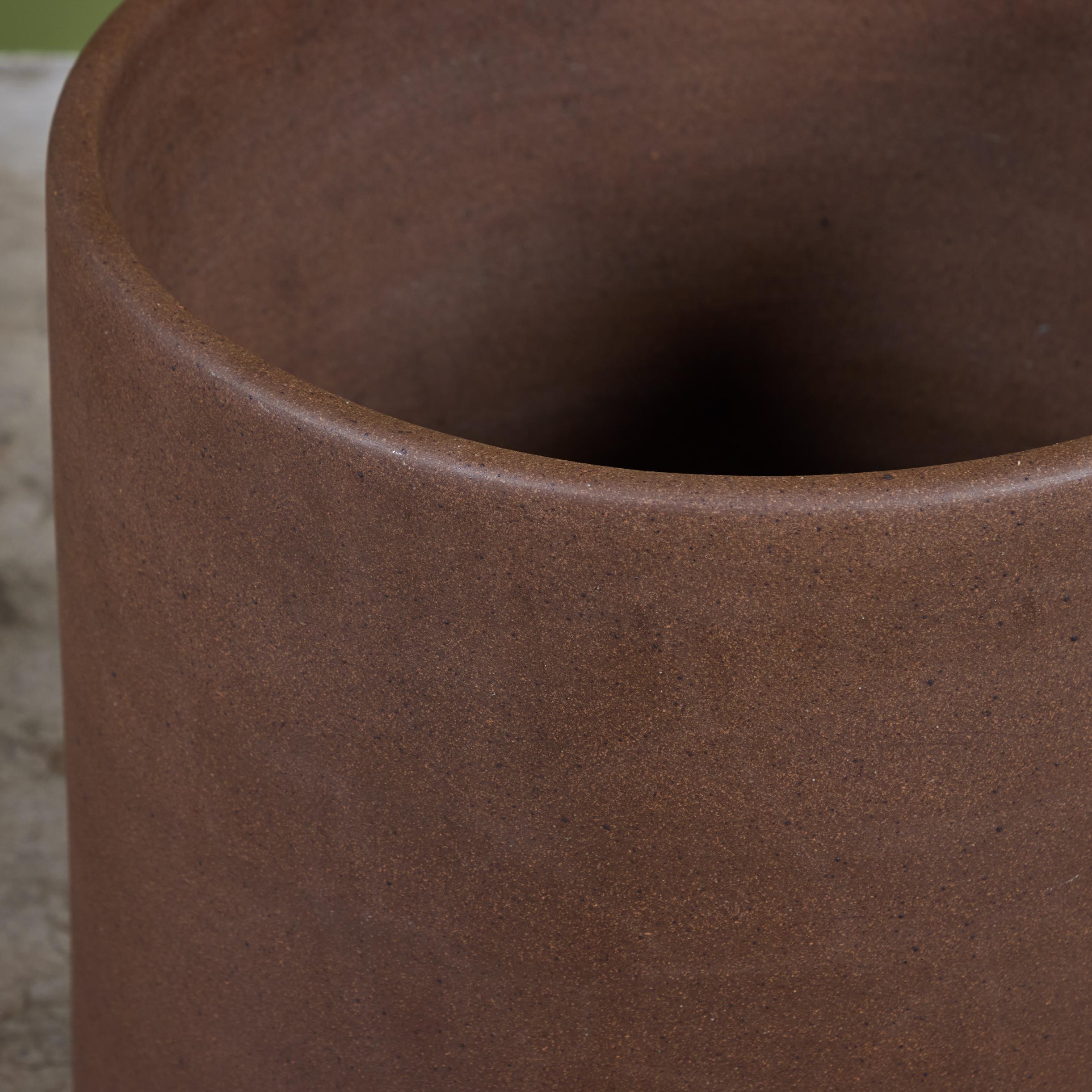 Jardinière cylindrique en grès d'Architectural Pottery en vente 3