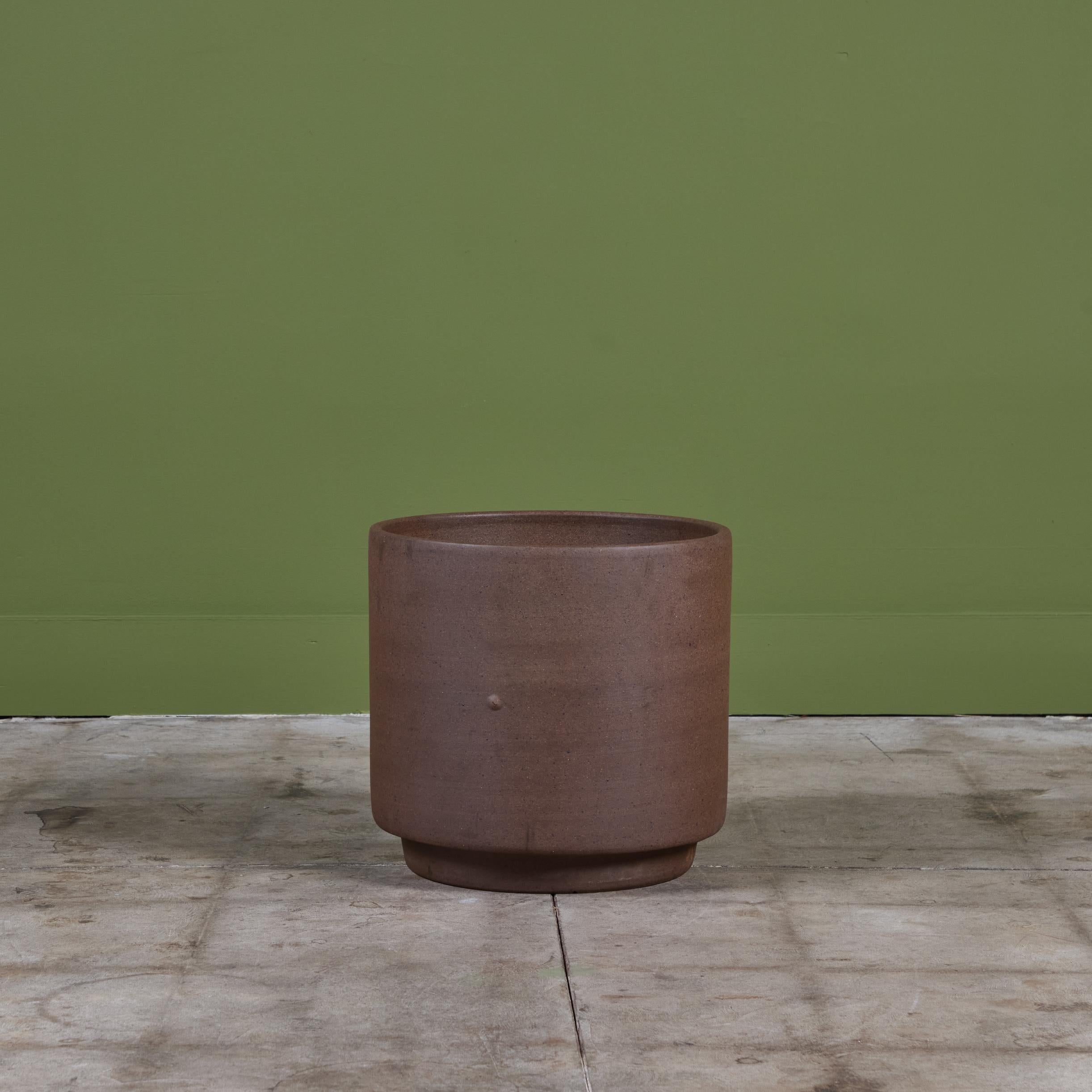 Grès Jardinière cylindrique en grès d'Architectural Pottery en vente
