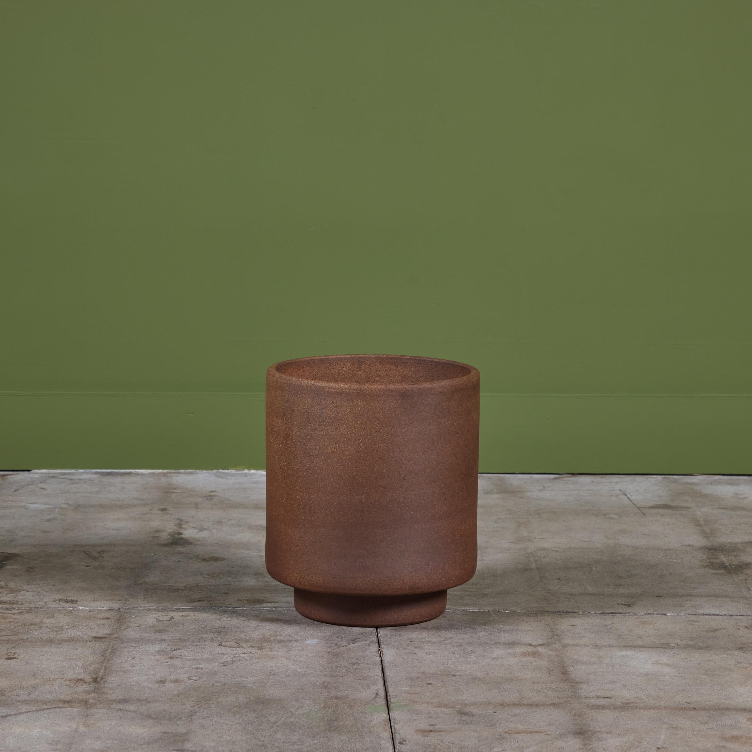 Grès Jardinière cylindrique en grès d'Architectural Pottery en vente