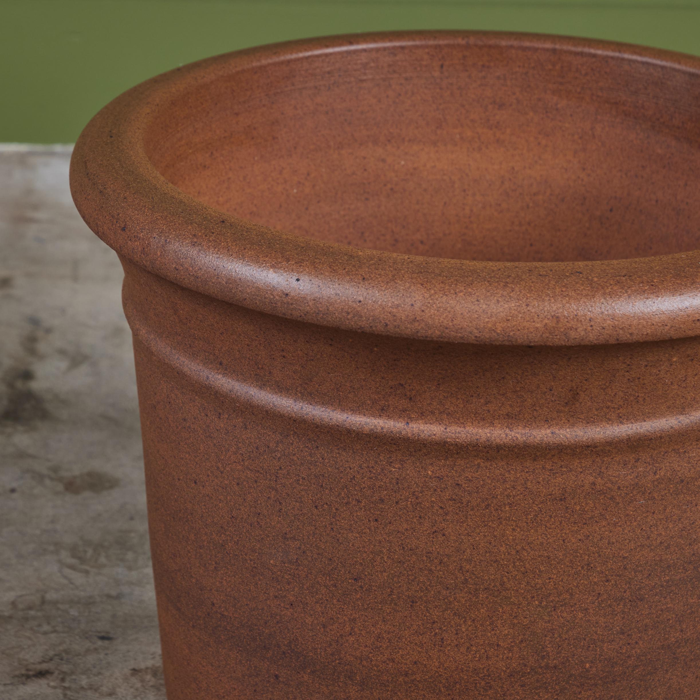 Architectural Pottery Pflanzgefäß aus Steingut im Angebot 2
