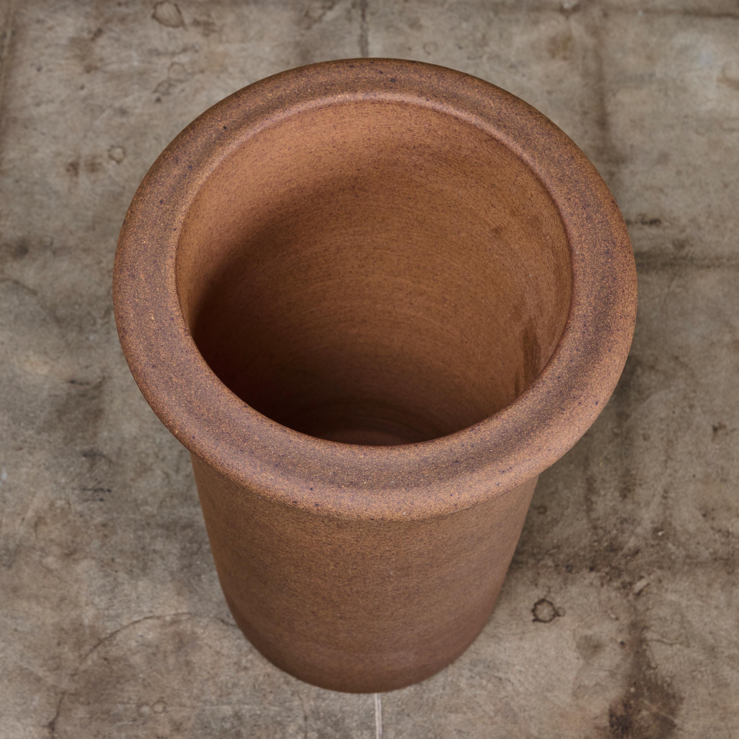 Architectural Pottery Poterie en grès Tulip Planter ou Umbrella Stand en vente 3