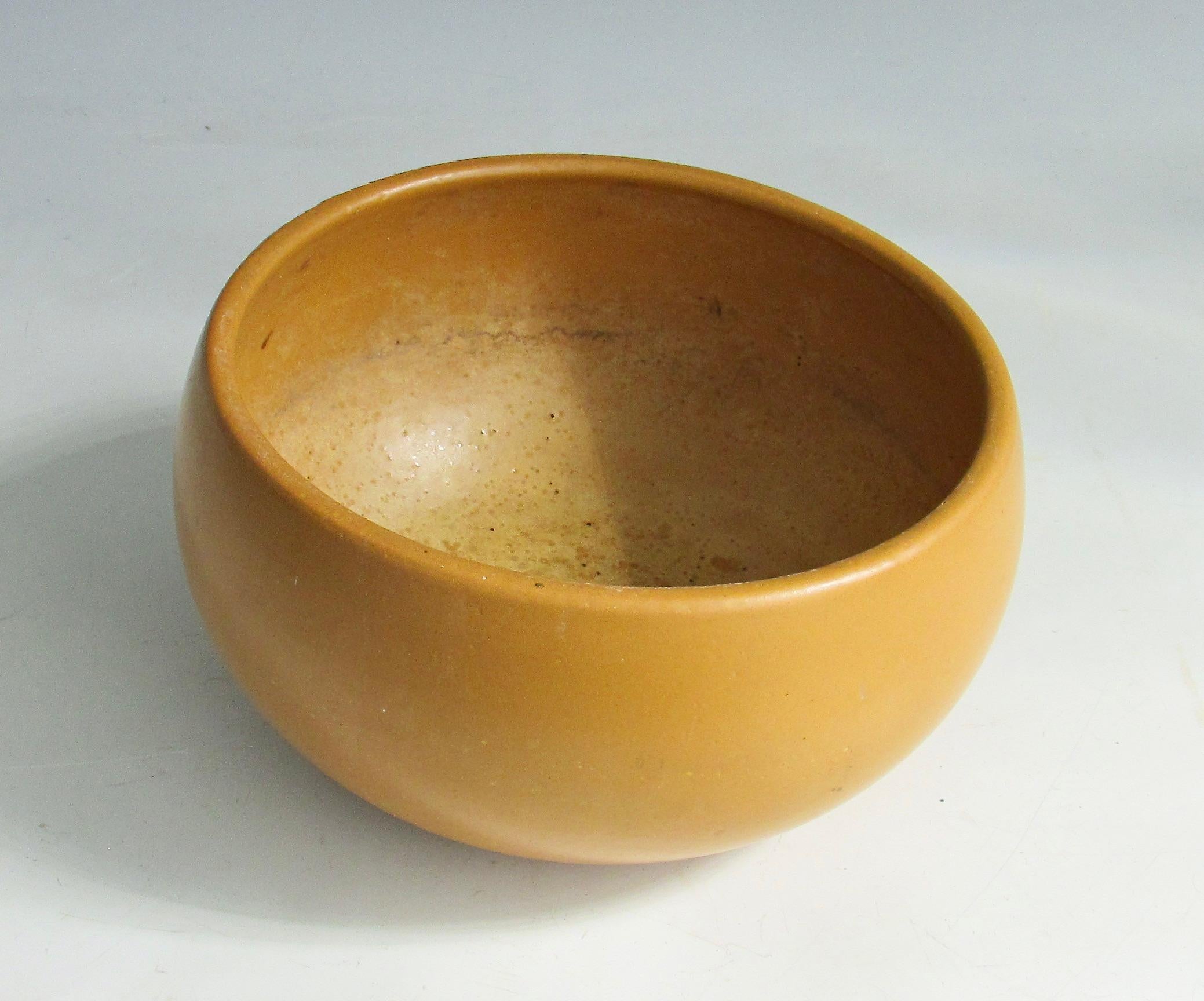 Architectural Pottery Stil California modernen goldenen Ocker Pflanzgefäß Topf (amerikanisch) im Angebot