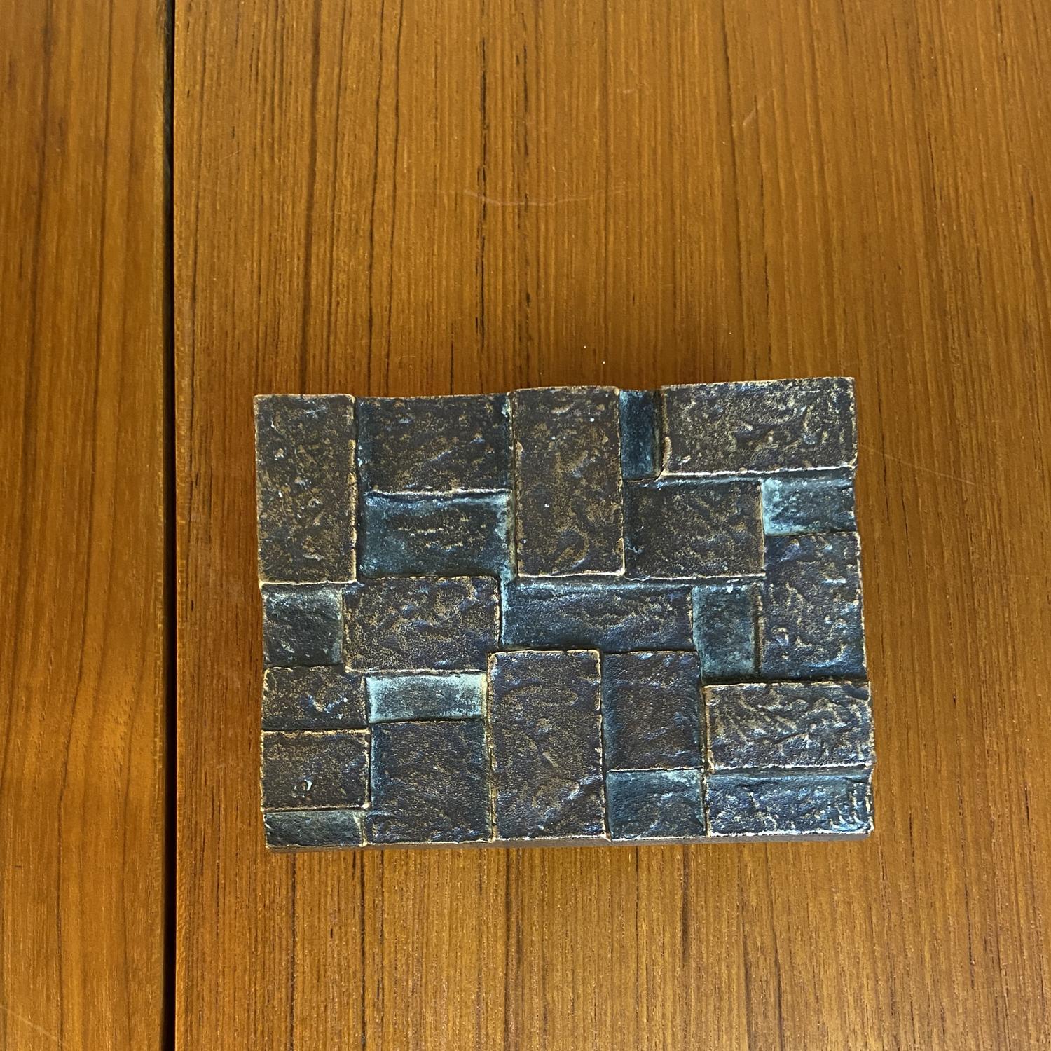 Architectural Push and Pull Door Handle in Bronze with Cubist Relief For Sale 4