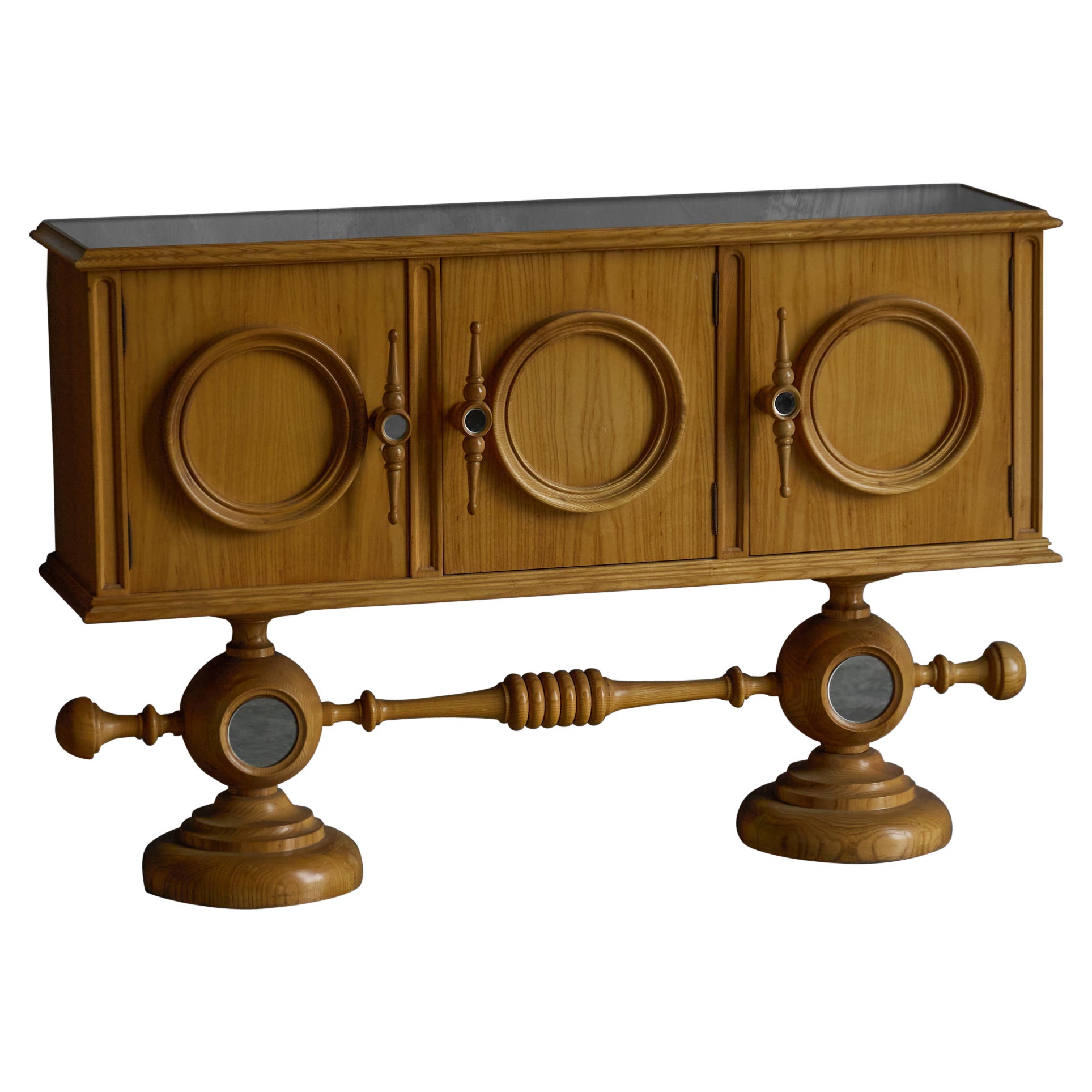 Architektonisch-revivalistischer Waschtischschrank, Frankreich, 1960er Jahre im Angebot