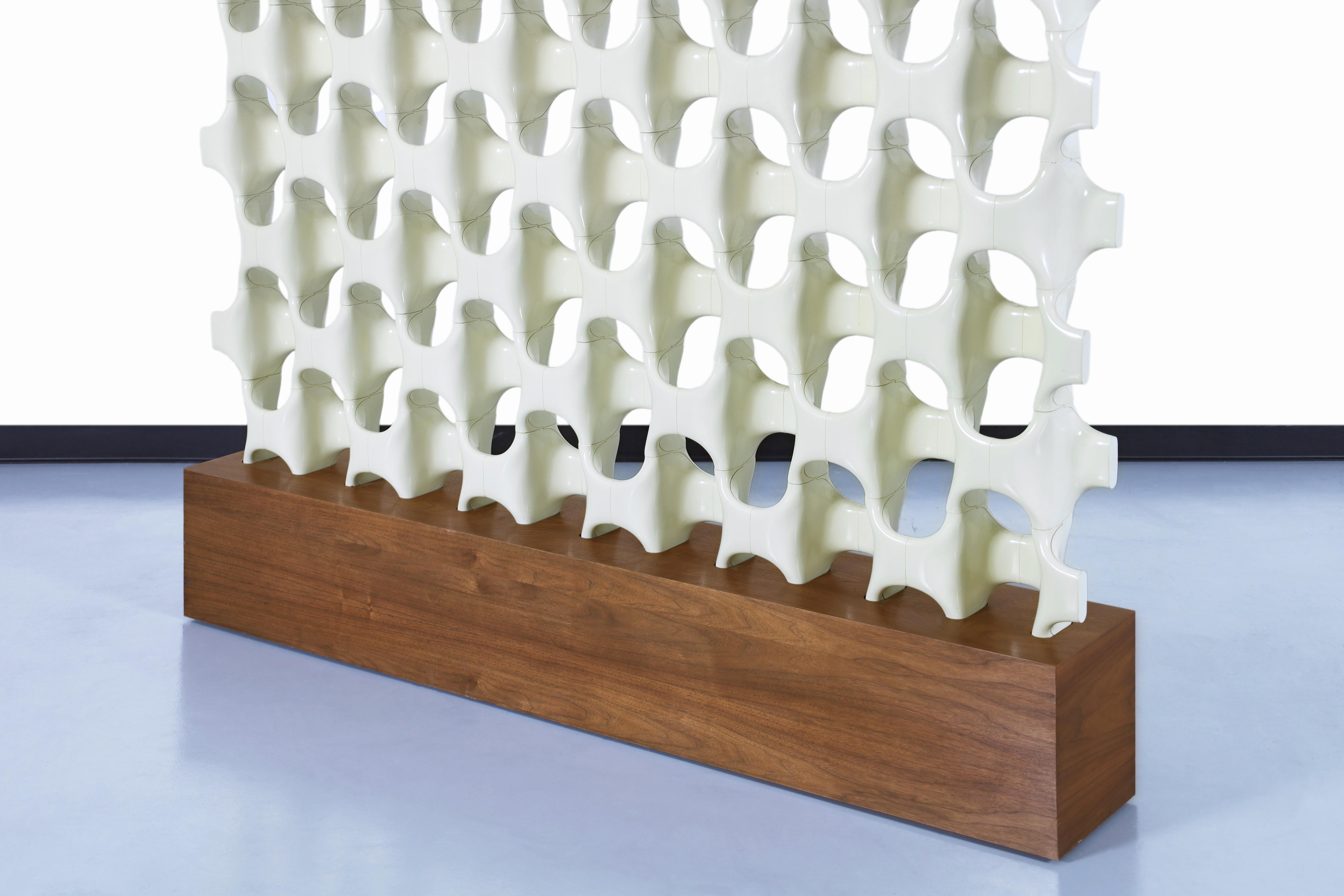 Architektonischer freistehender Raumteiler „Sculpta-Grille“ von Richard Harvey im Angebot 2
