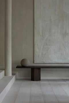 Banc architectural brutal en chêne massif