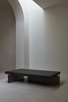 Table basse architecturale en bois de chêne massif Hari