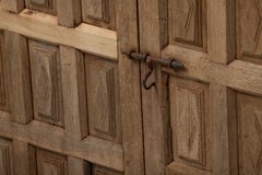 Architektonische Anrichte aus spanischer Eiche