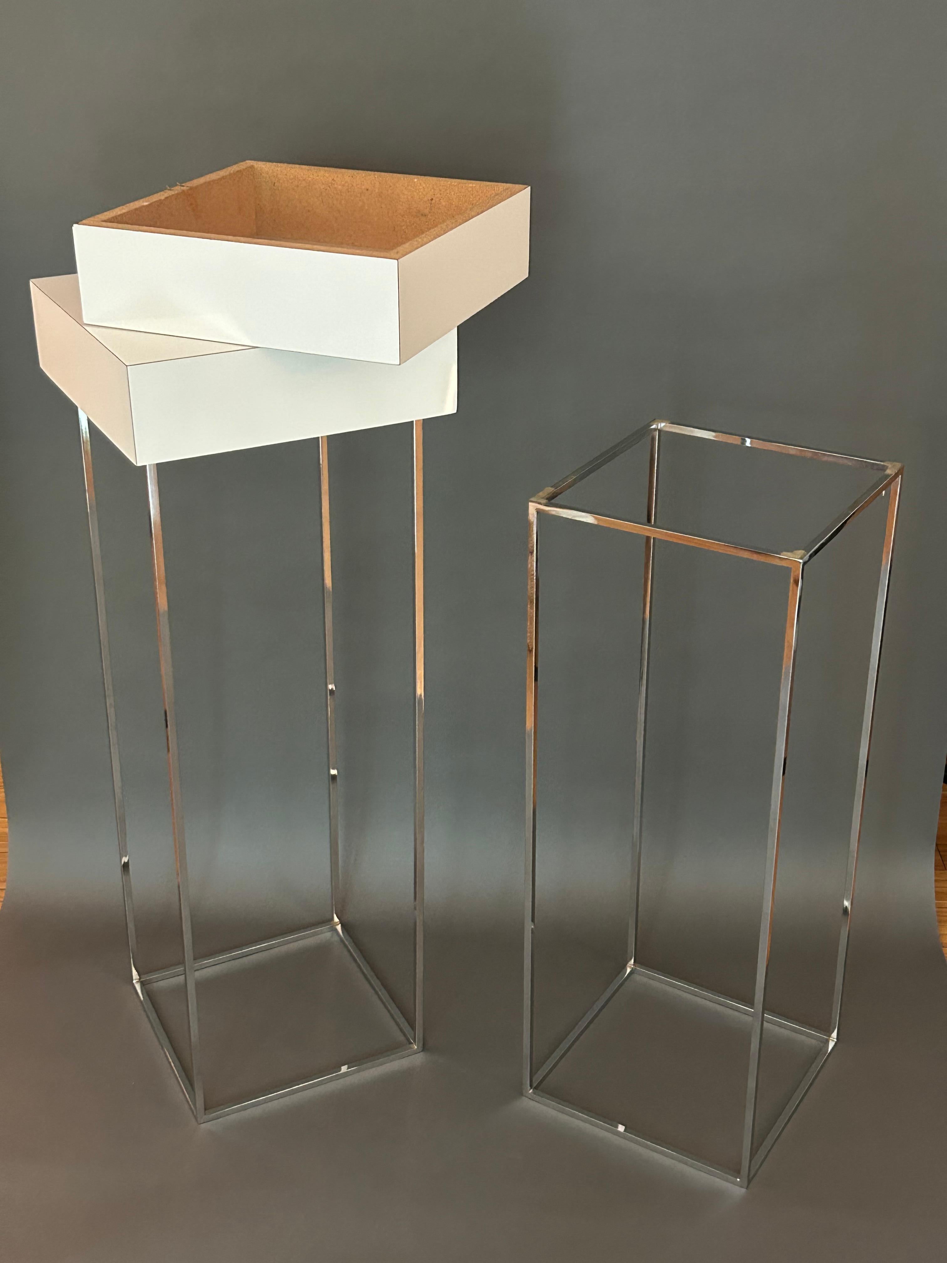 Pedestales de acero arquitectónico con tableros laminados en venta 7