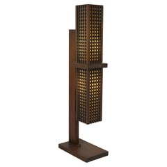Lampada da tavolo architettonica di Wright in noce degli anni '60
