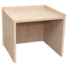 Architektonischer Beistelltisch aus Travertin